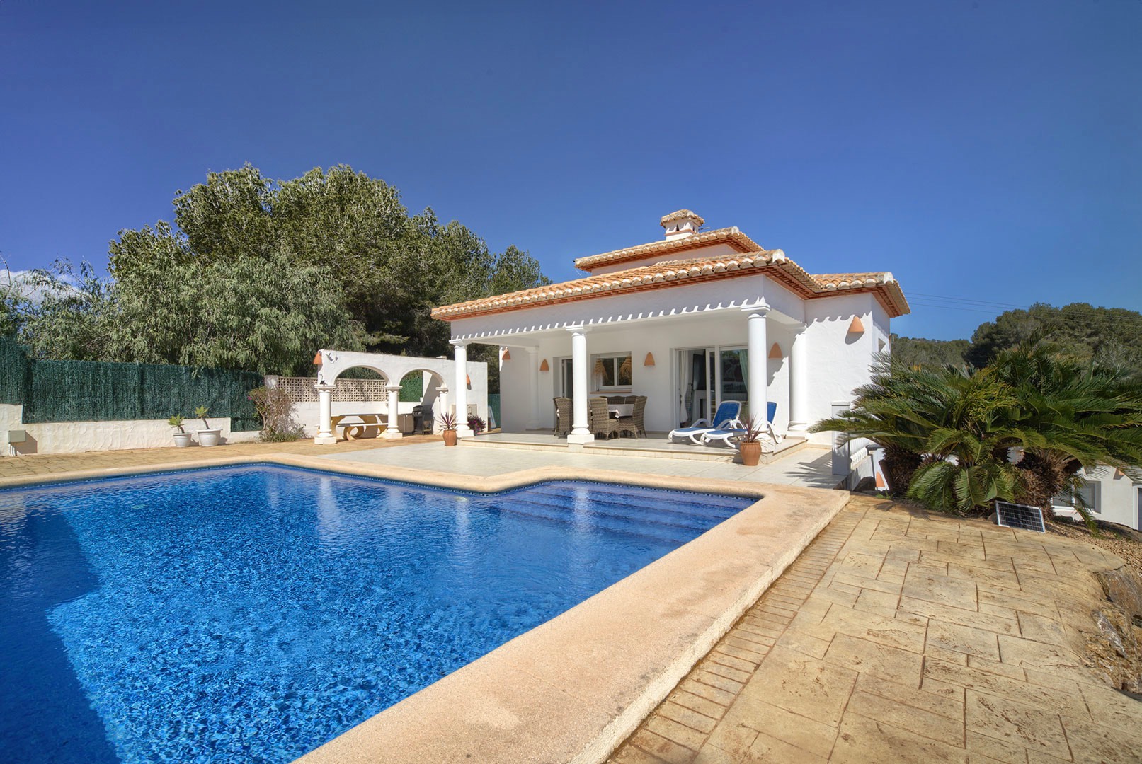 Charming 5 bed villa for sale in Javea las Laderas