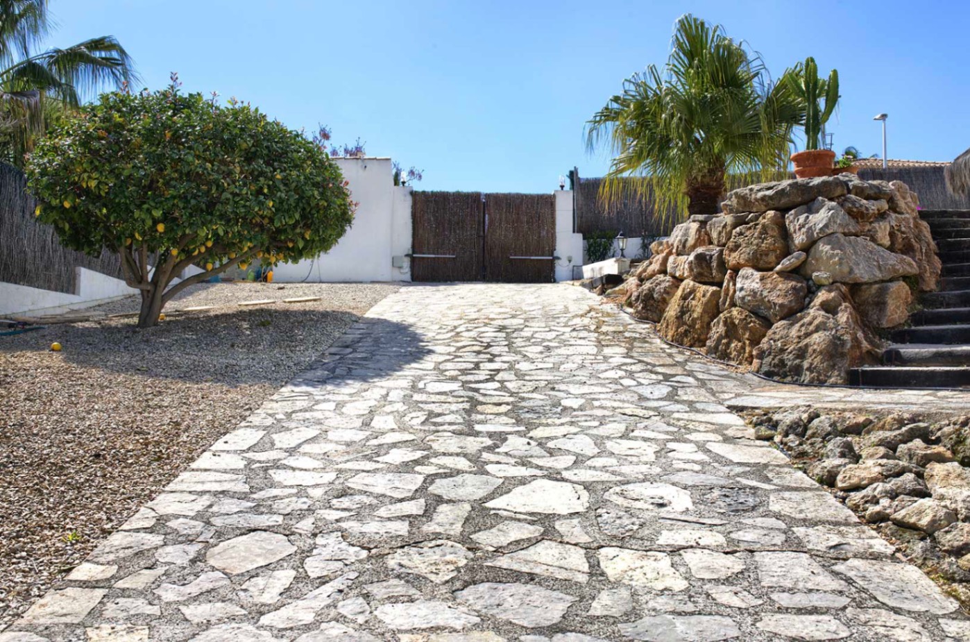 Charming 5 bed villa for sale in Javea las Laderas