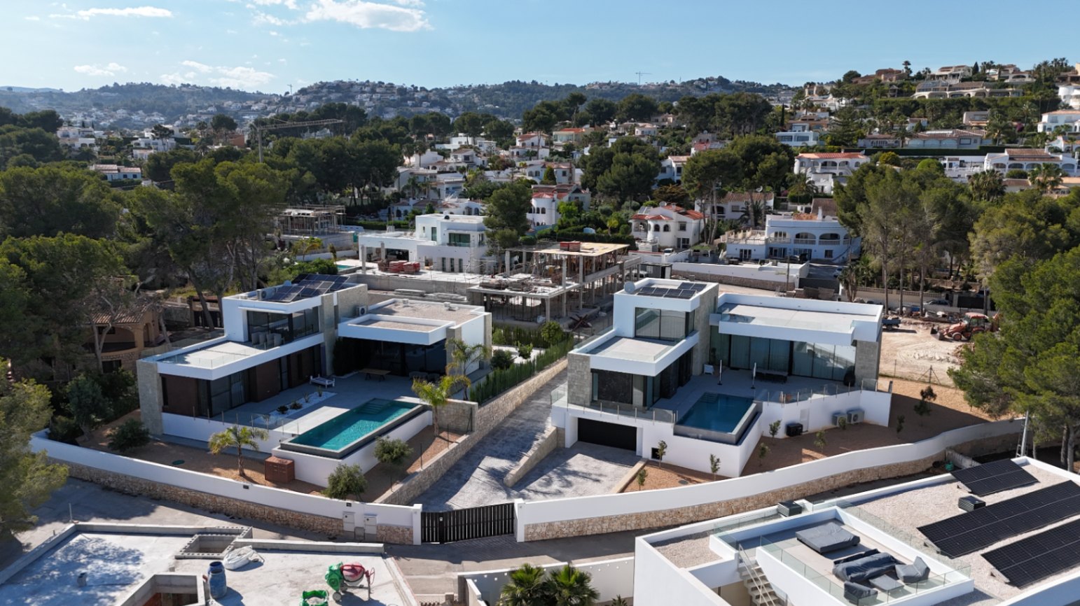 Luksusowa willa z 4 sypialniami i widokiem na morze na sprzedaż w Moraira