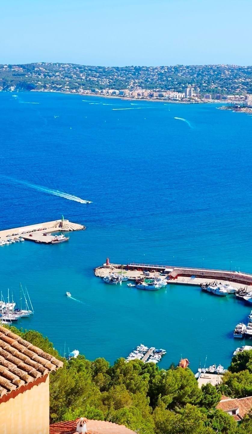 Apartamento de lujo de 3 habitaciones en venta en Javea, cerca del puerto.