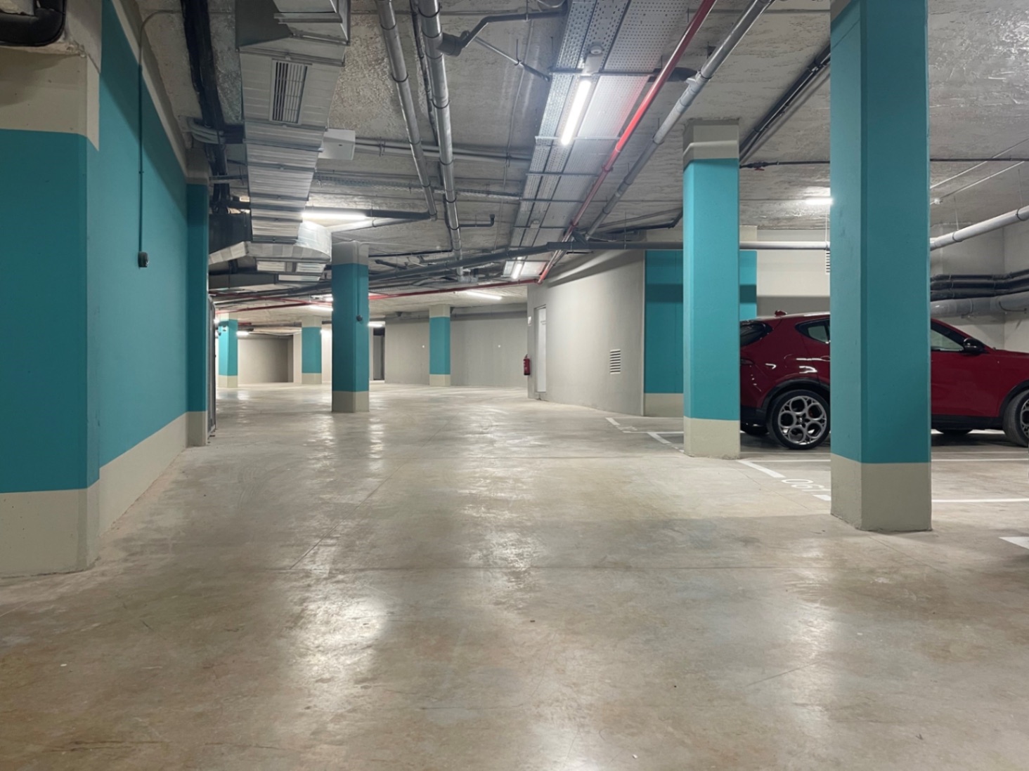 Apartamento moderno de nueva construcción en planta baja de 2 habitaciones a pocos pasos del puerto de Javea.