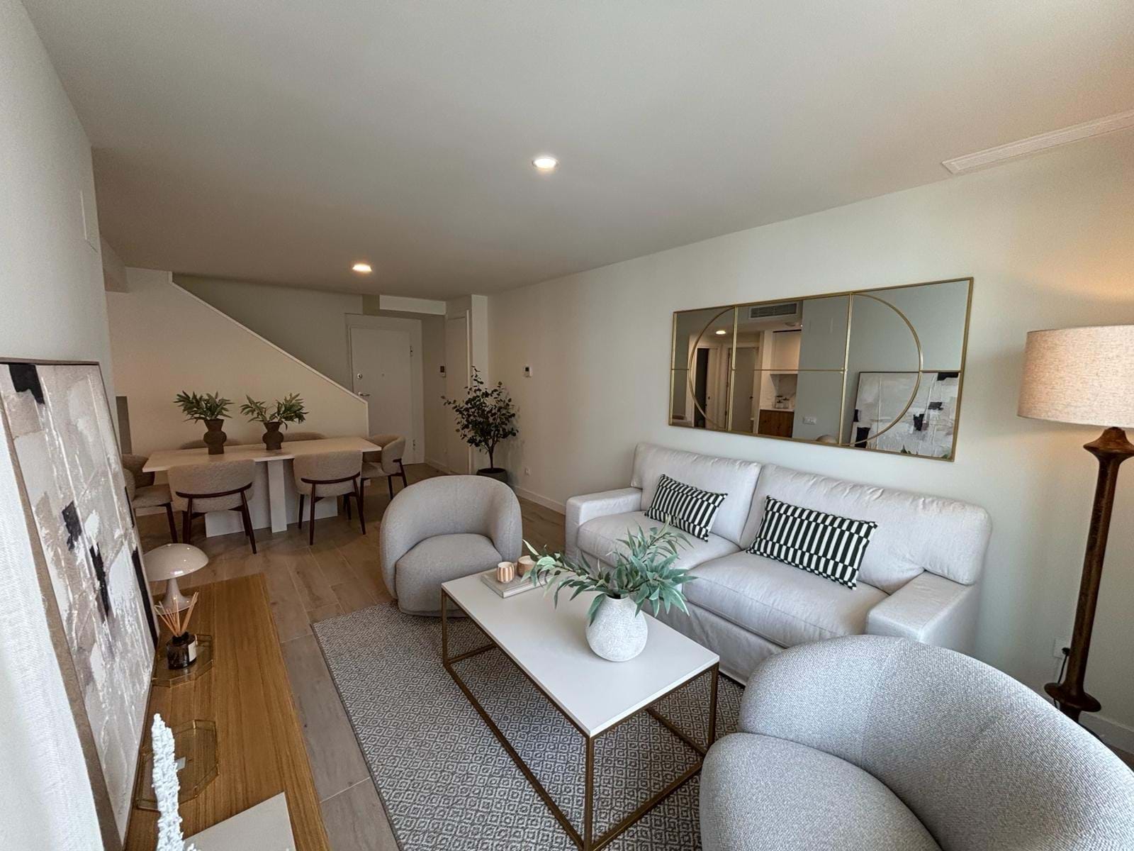 Hermoso apartamento de nueva construcción de 3 habitaciones en venta cerca del puerto en Jávea.