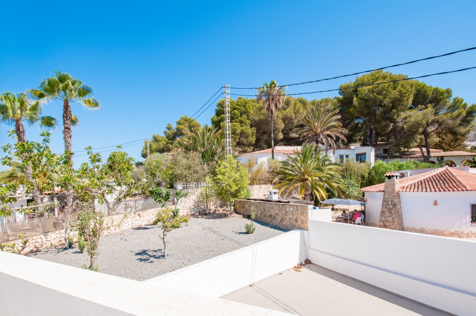 Willa w stylu ibizańskim z 4 sypialniami na sprzedaż w Moraira, obok plaży El Portet.