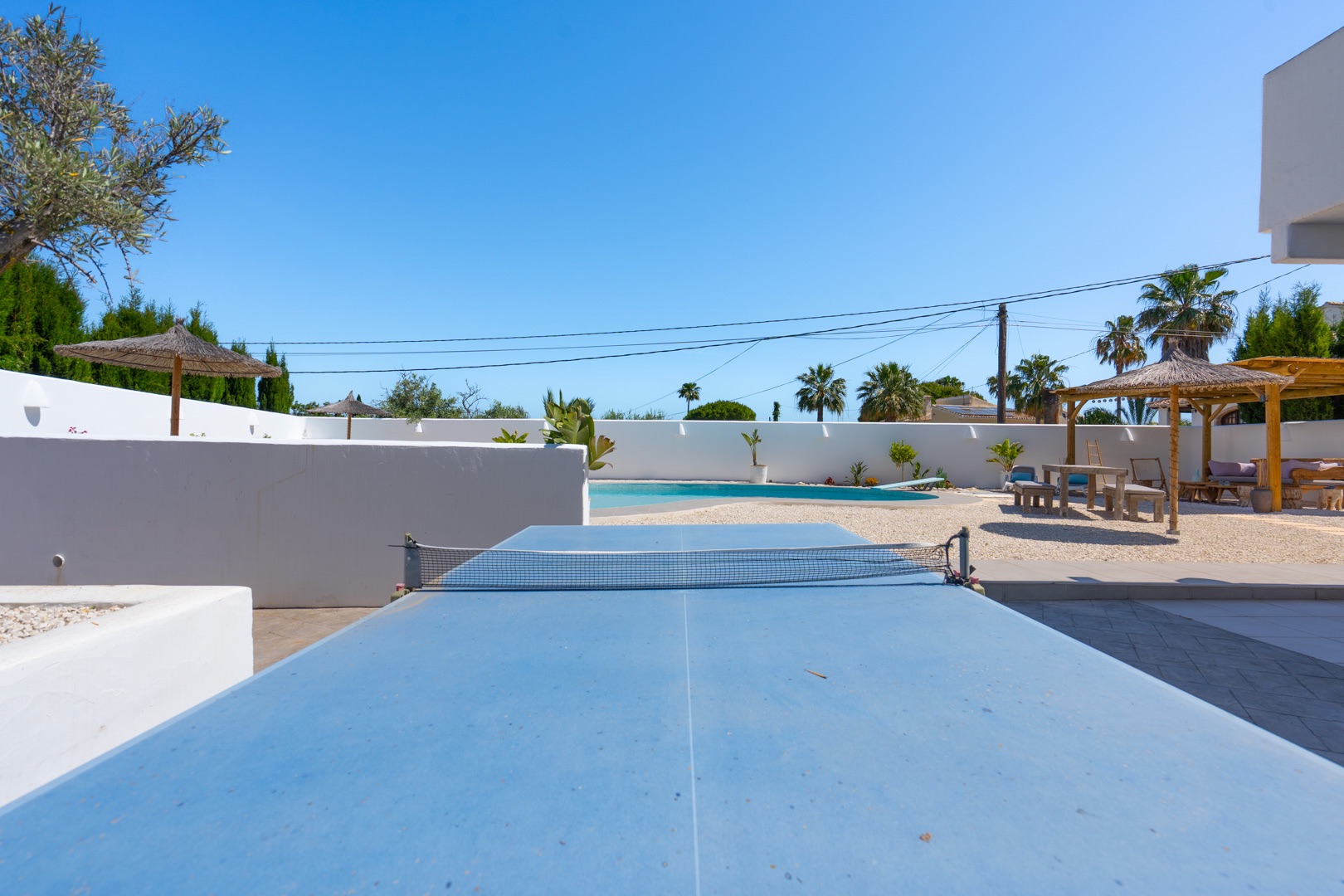 Ibicenco-stijl 6-slaapkamer villa te koop in Javea, dicht bij Arenal