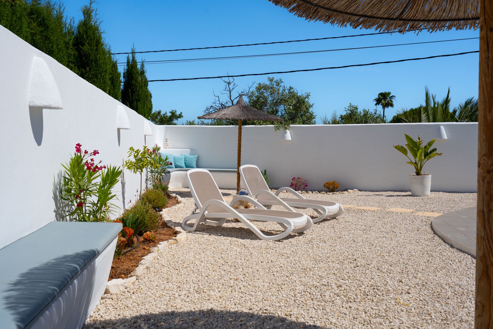 Ibicenco-stijl 6-slaapkamer villa te koop in Javea, dicht bij Arenal