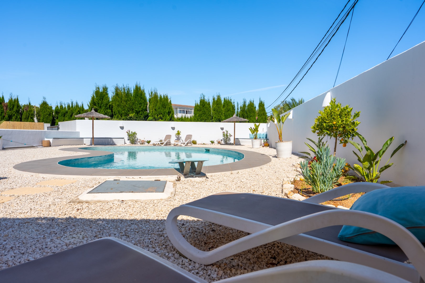 Ibicenco-stijl 6-slaapkamer villa te koop in Javea, dicht bij Arenal
