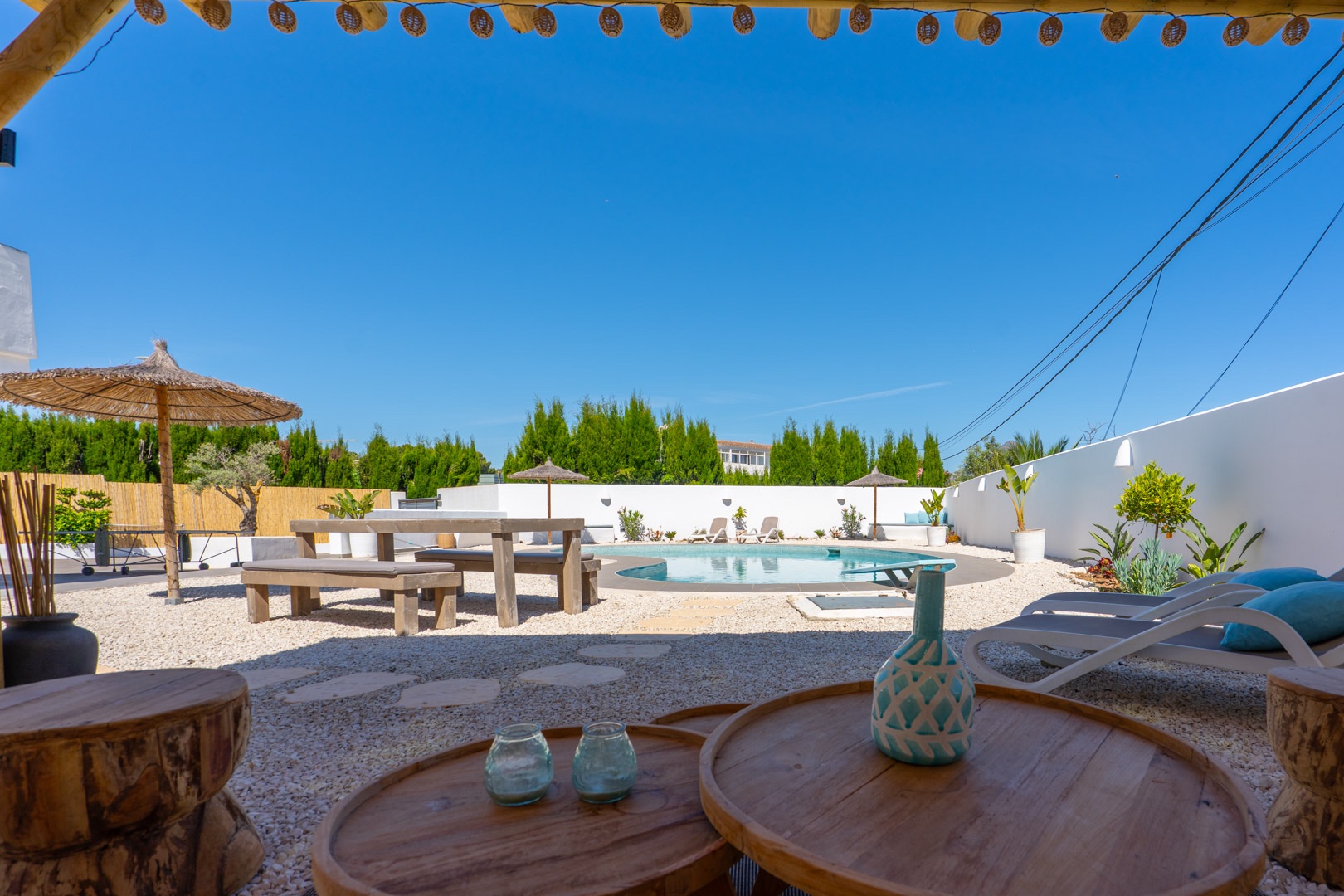 Ibicenco-stijl 6-slaapkamer villa te koop in Javea, dicht bij Arenal