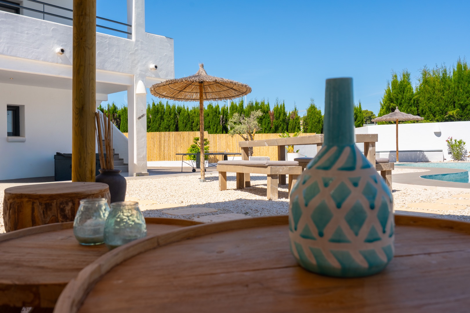 Ibicenco-stijl 6-slaapkamer villa te koop in Javea, dicht bij Arenal