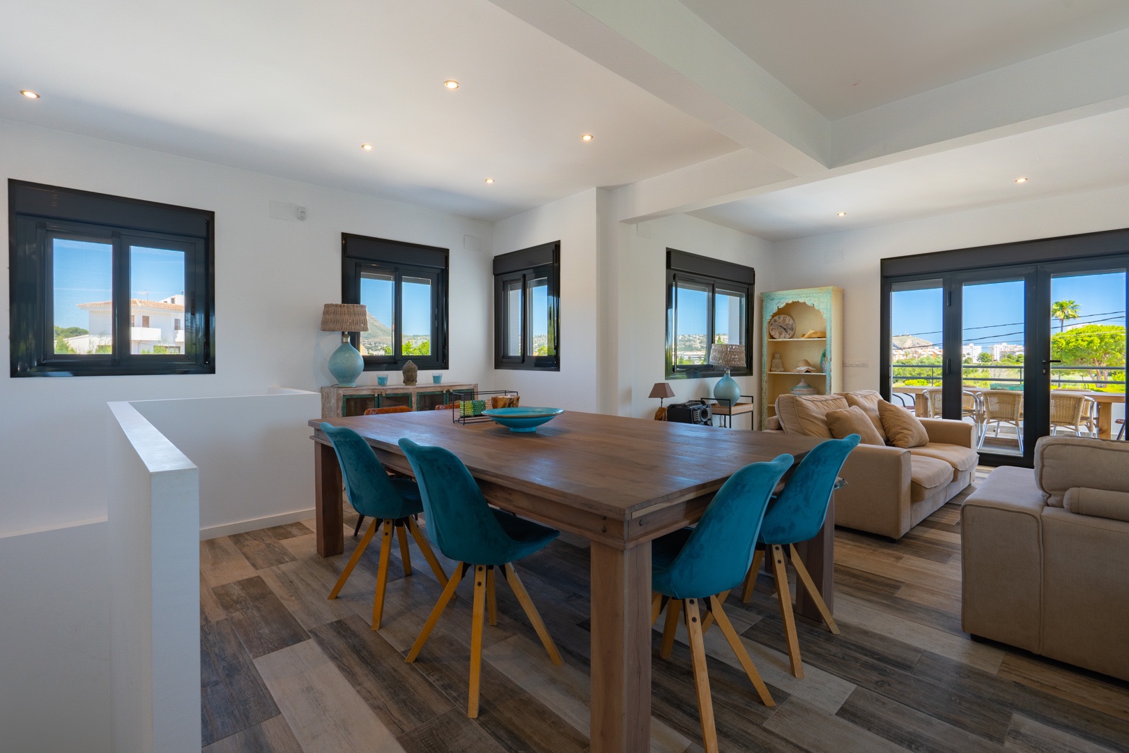 Ibicenco-stijl 6-slaapkamer villa te koop in Javea, dicht bij Arenal