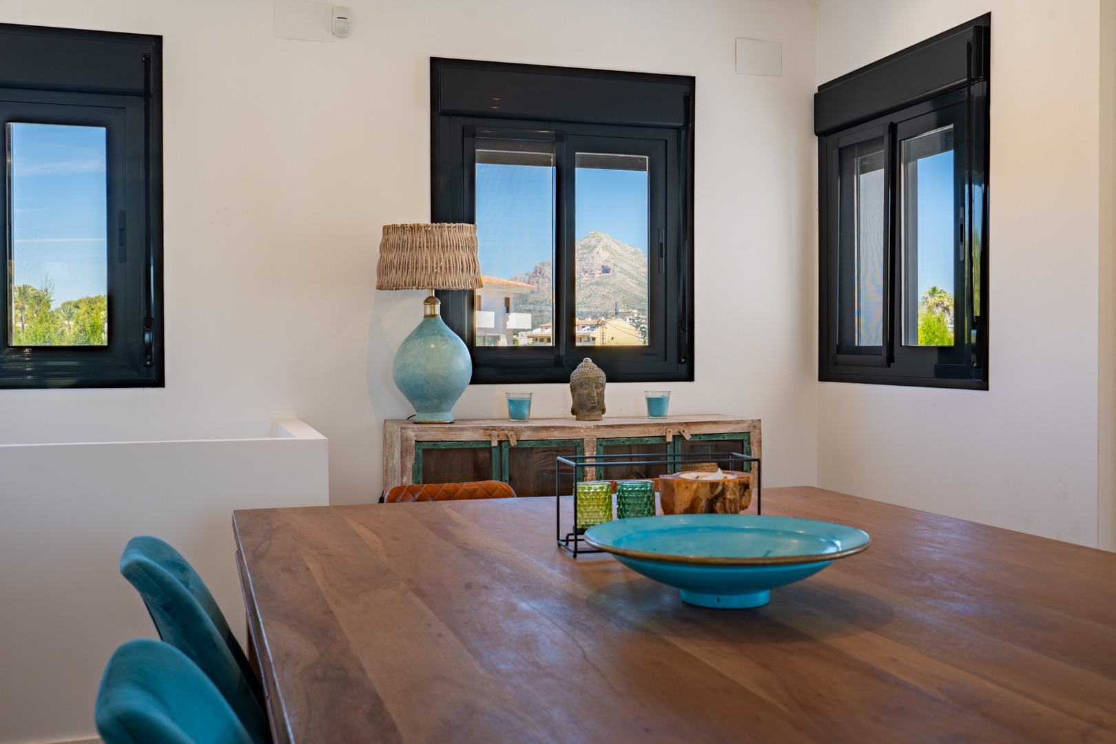 Ibicenco-stijl 6-slaapkamer villa te koop in Javea, dicht bij Arenal