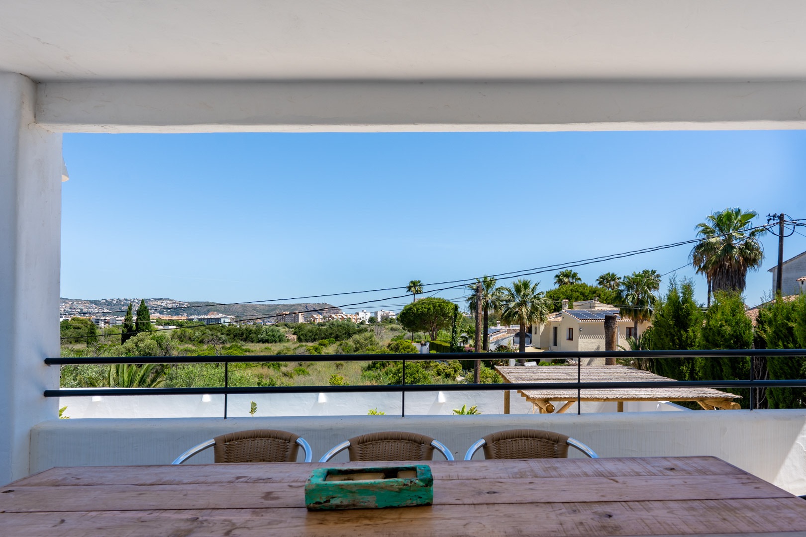 Ibicenco-stijl 6-slaapkamer villa te koop in Javea, dicht bij Arenal
