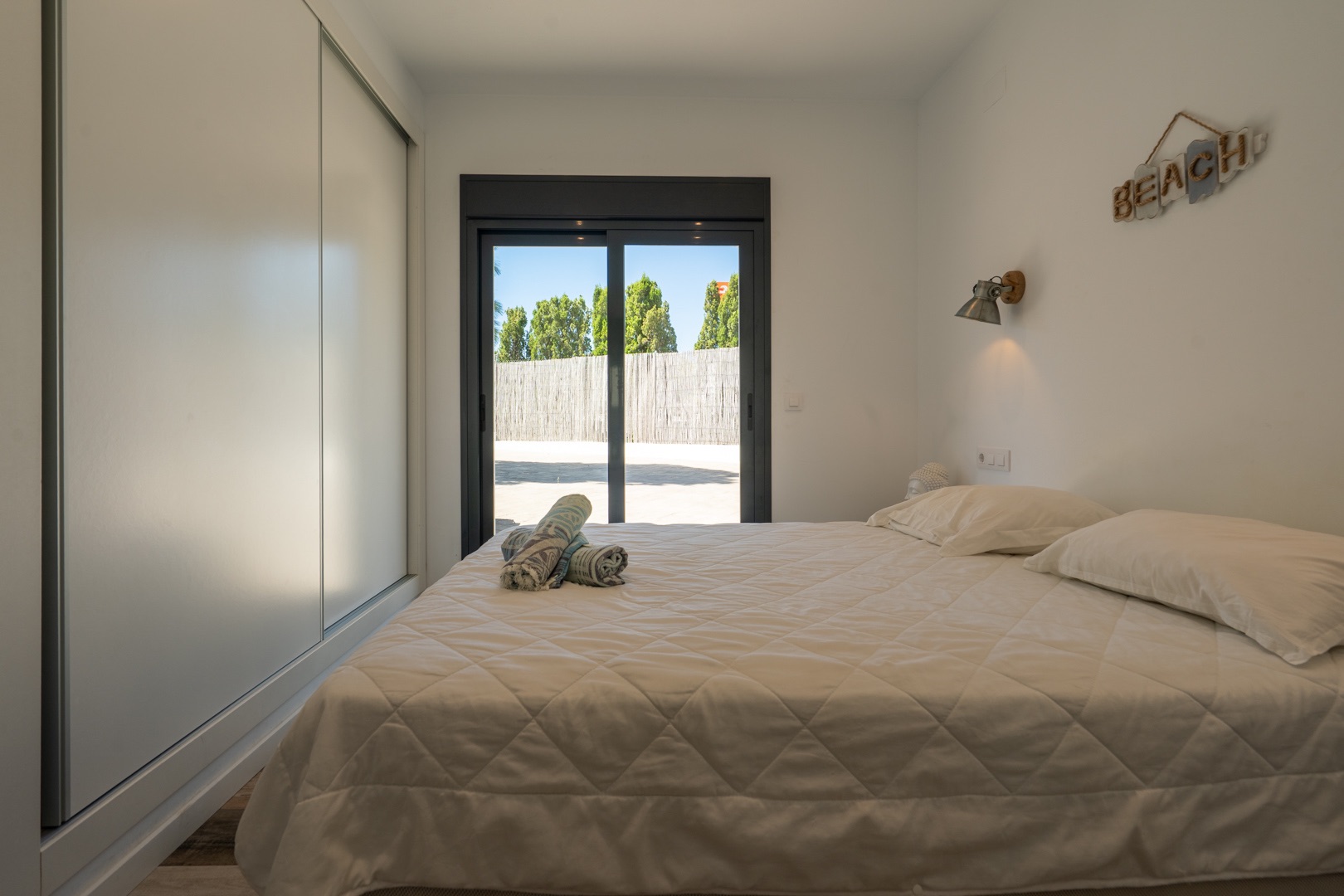 Ibicenco-stijl 6-slaapkamer villa te koop in Javea, dicht bij Arenal