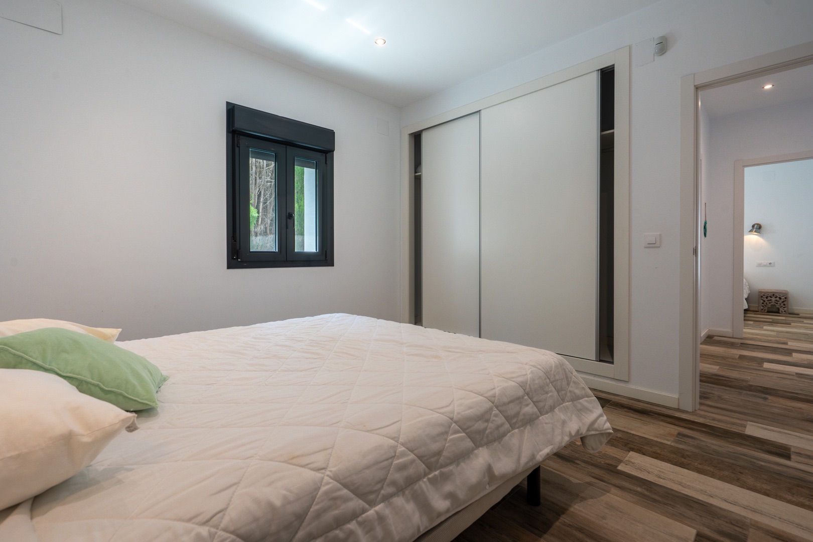 Ibicenco-stijl 6-slaapkamer villa te koop in Javea, dicht bij Arenal