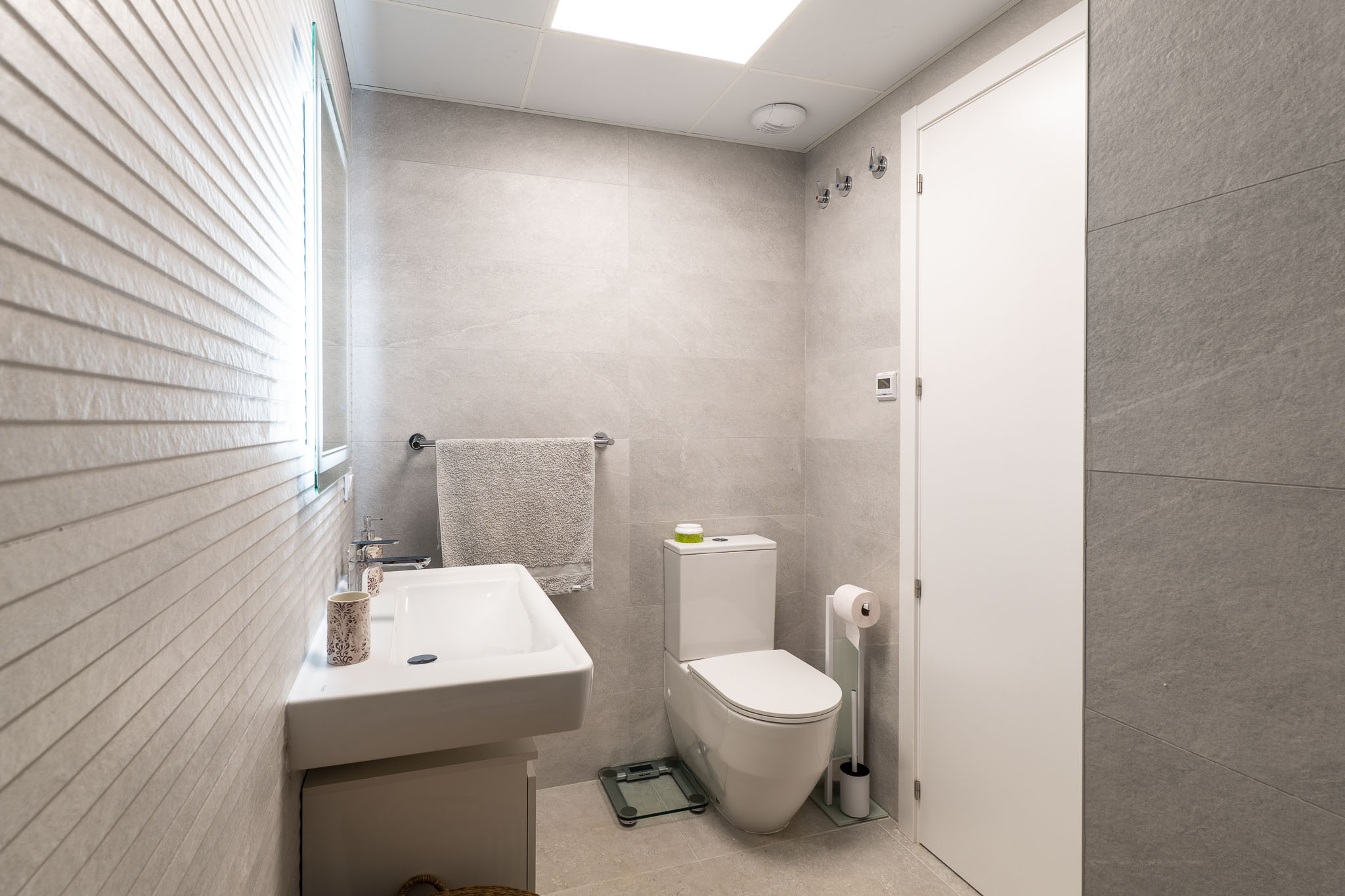 Neue 3-Zimmer-Wohnung zu verkaufen in Denia, in der Nähe der Marina.