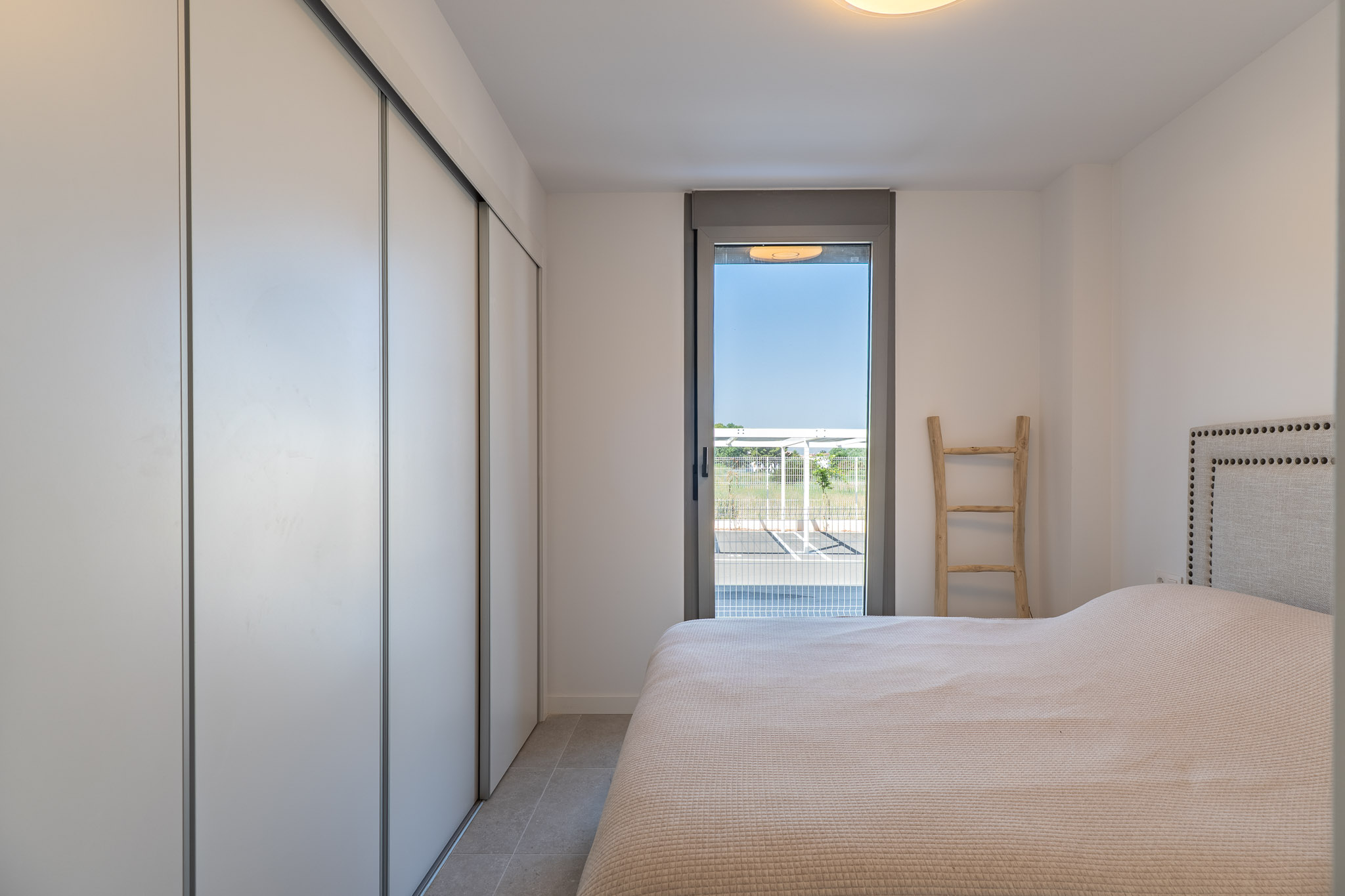 Neue 3-Zimmer-Wohnung zu verkaufen in Denia, in der Nähe der Marina.