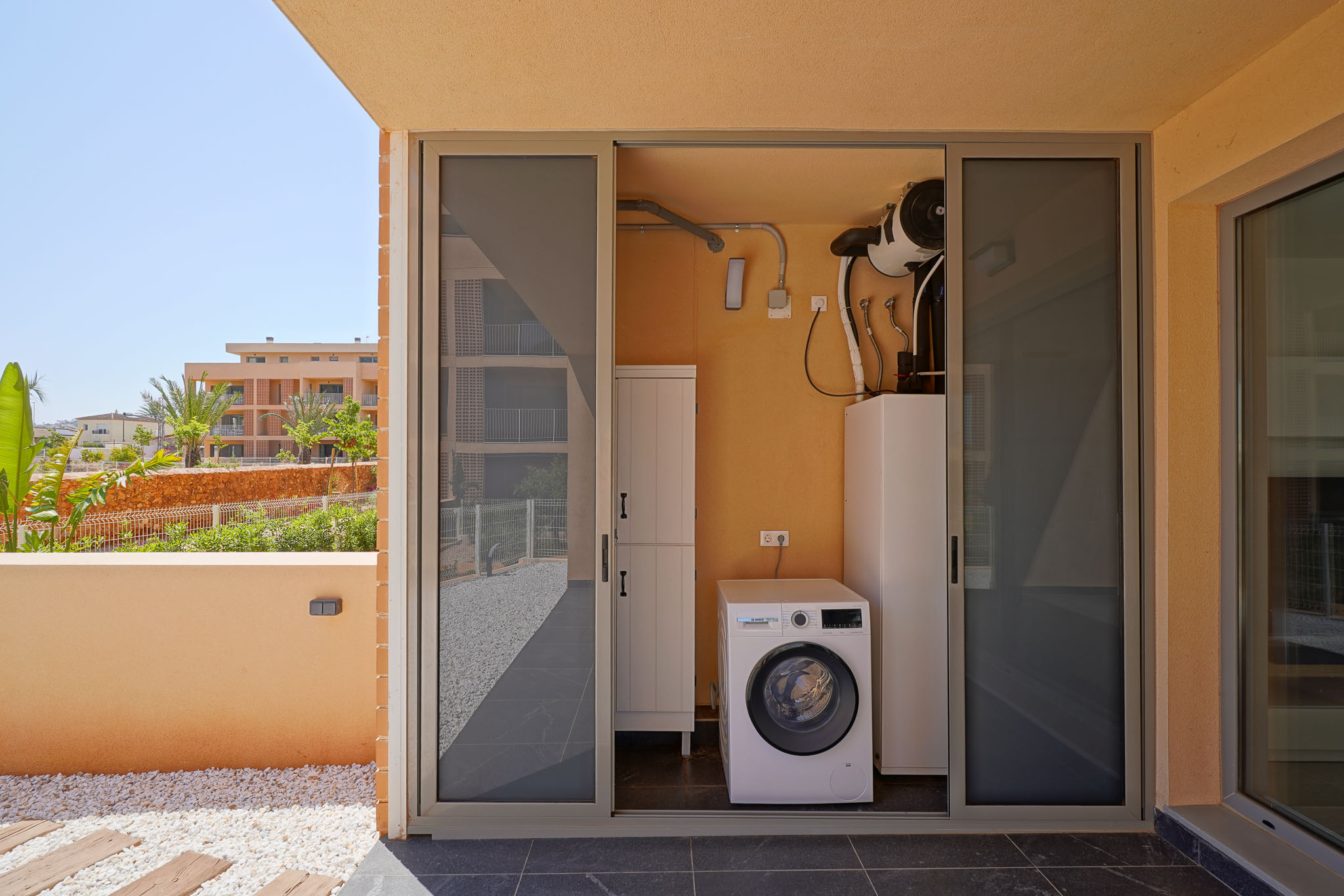 Neue 3-Zimmer-Wohnung zu verkaufen in Denia, in der Nähe der Marina.