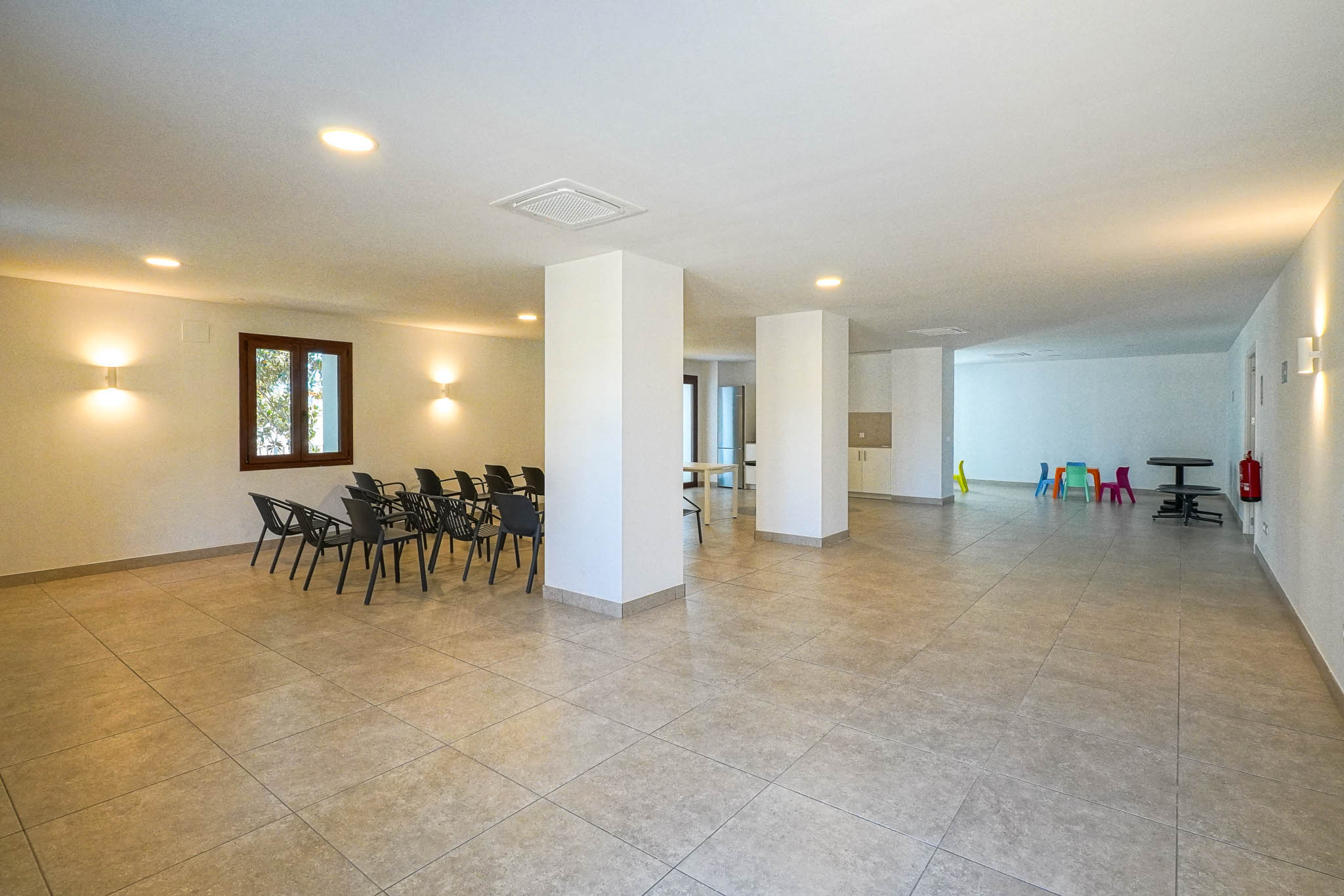 Neue 3-Zimmer-Wohnung zu verkaufen in Denia, in der Nähe der Marina.