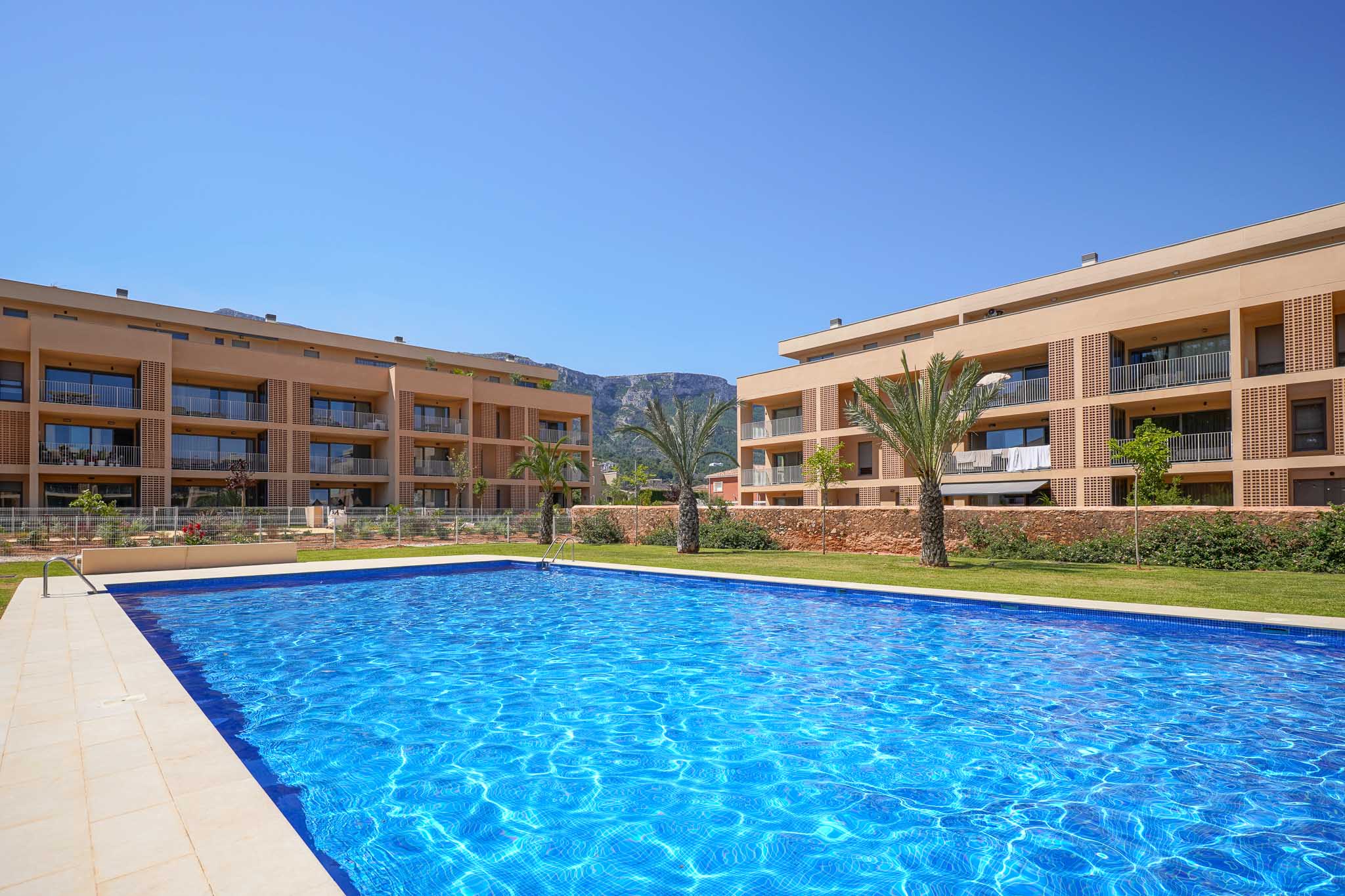 Neue 3-Zimmer-Wohnung zu verkaufen in Denia, in der Nähe der Marina.