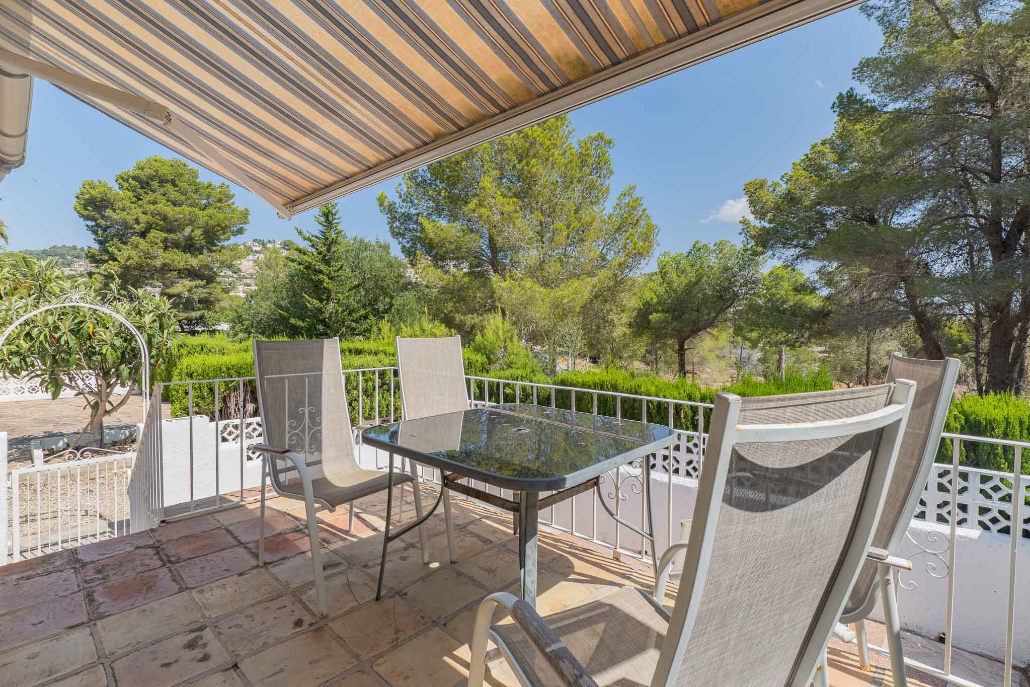Charming 2 bed Townhouse for sale in Moraira Pinar de advocat