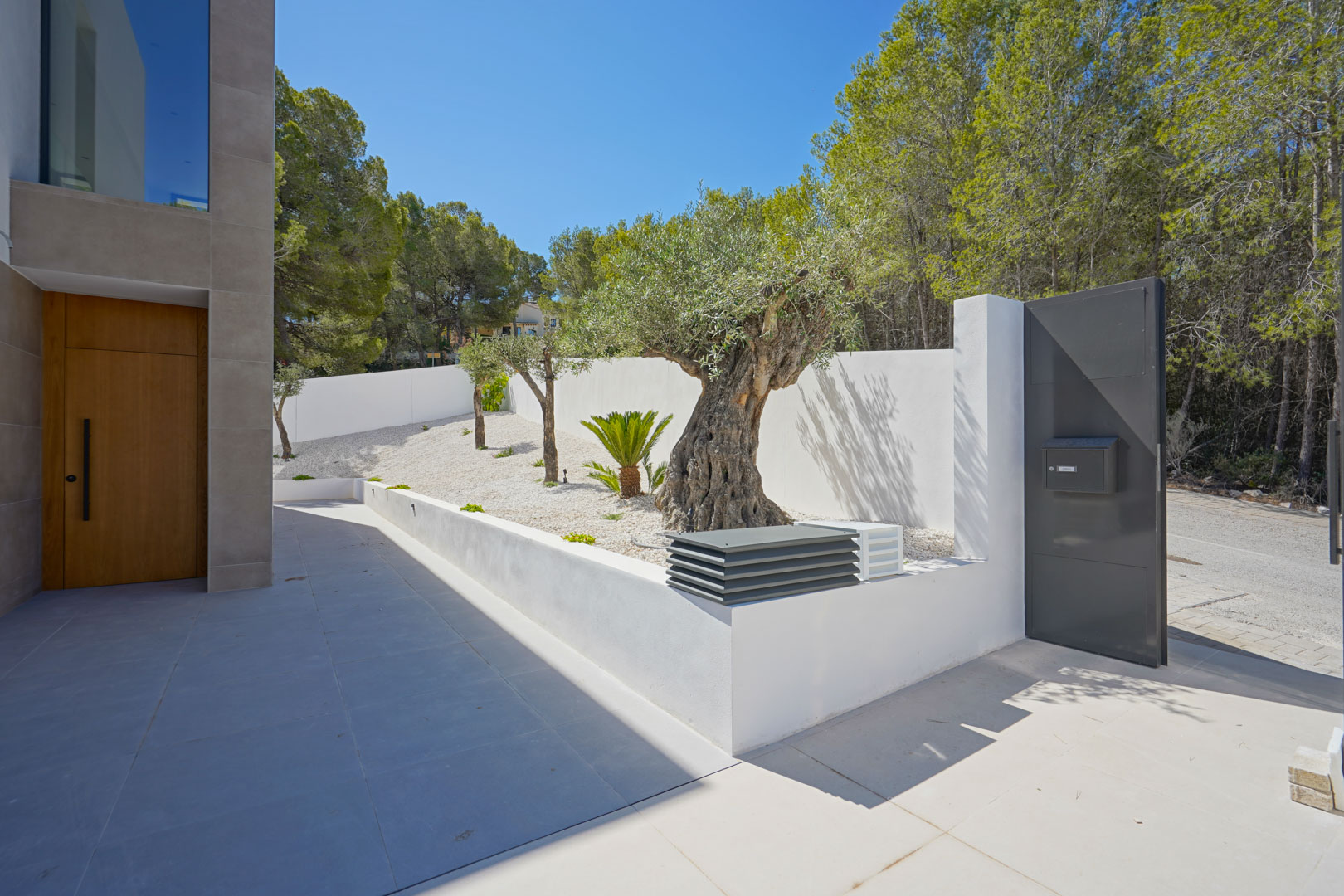 Wunderschöne 4-Zimmer-Villa mit Meerblick zu verkaufen in Moraira Benimeit