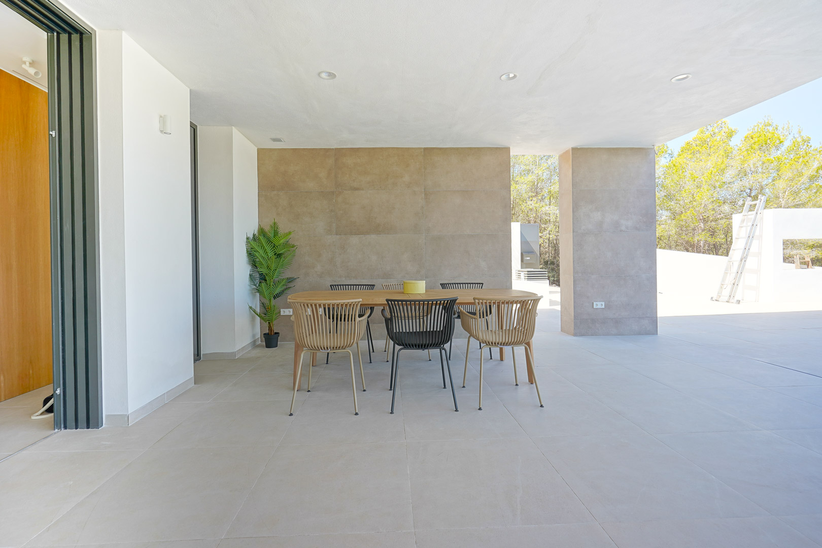 Wunderschöne 4-Zimmer-Villa mit Meerblick zu verkaufen in Moraira Benimeit