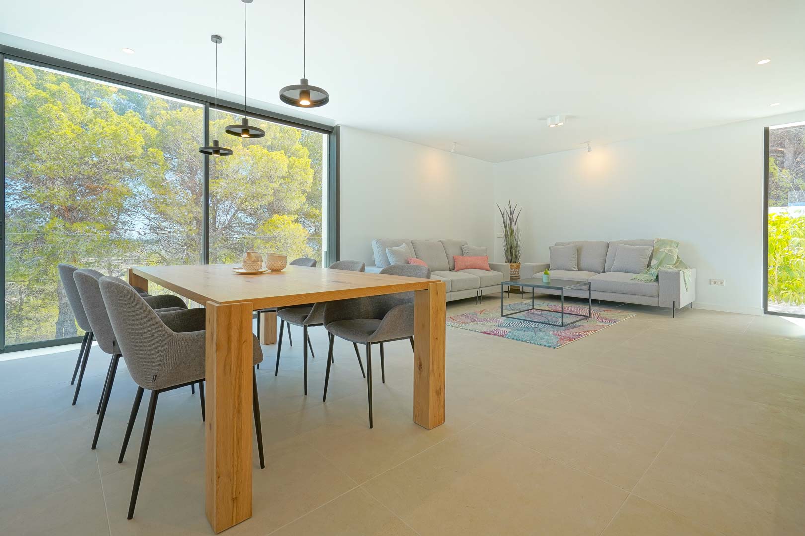 Wunderschöne 4-Zimmer-Villa mit Meerblick zu verkaufen in Moraira Benimeit