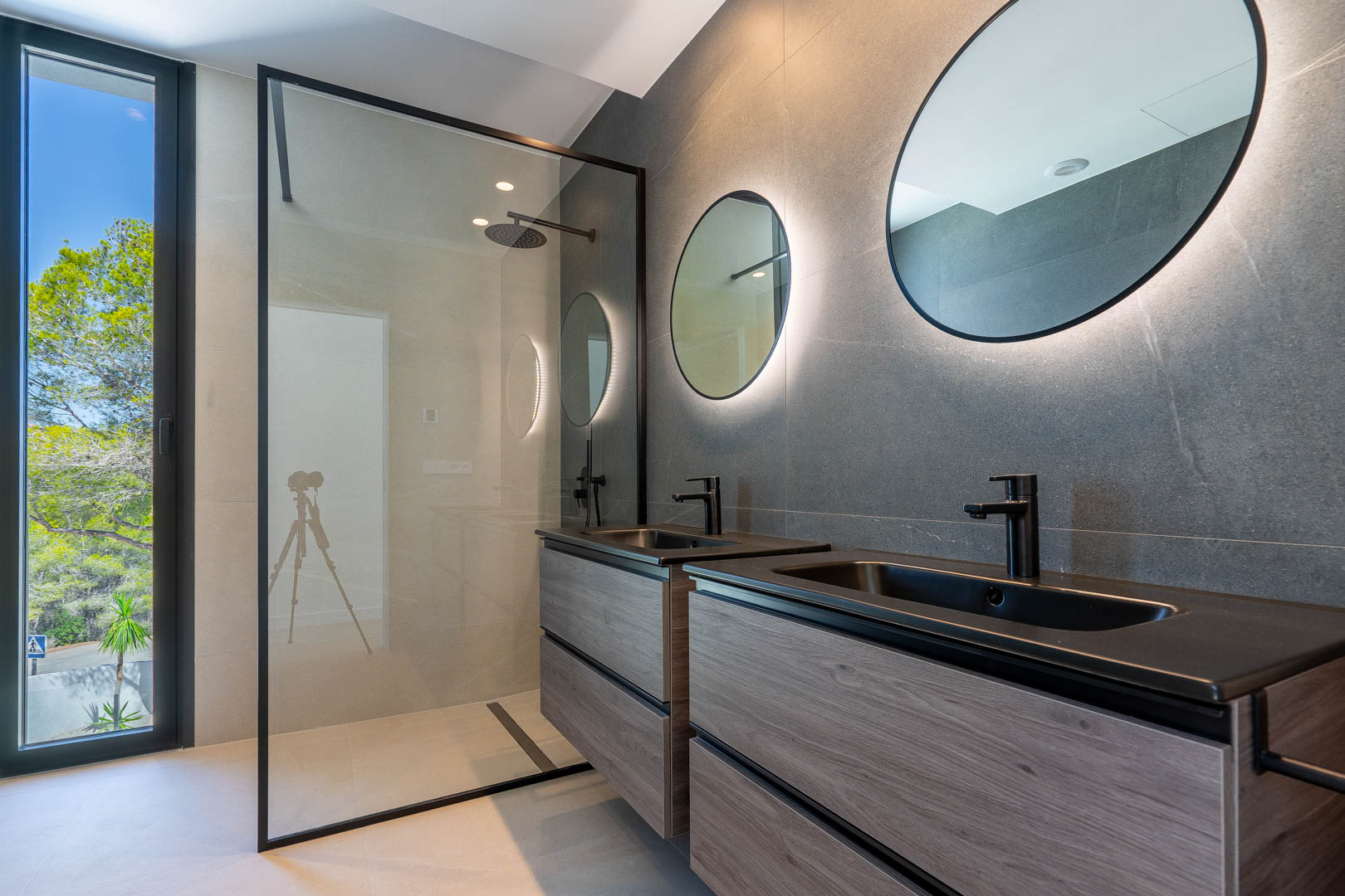 Wunderschöne 4-Zimmer-Villa mit Meerblick zu verkaufen in Moraira Benimeit