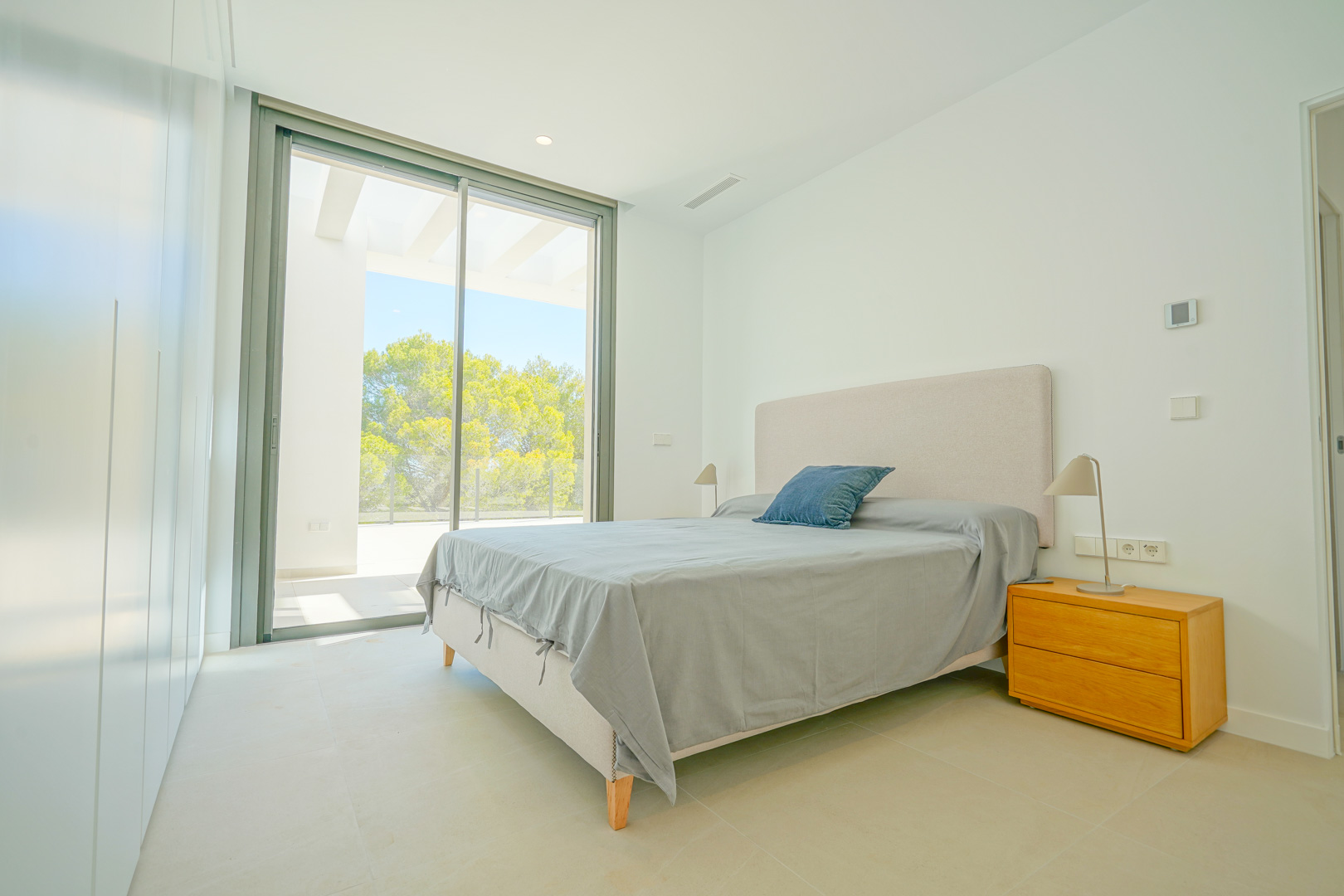 Wunderschöne 4-Zimmer-Villa mit Meerblick zu verkaufen in Moraira Benimeit