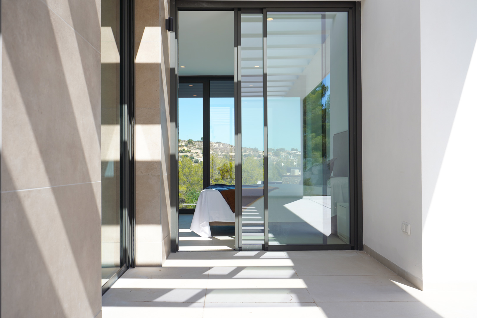 Wunderschöne 4-Zimmer-Villa mit Meerblick zu verkaufen in Moraira Benimeit