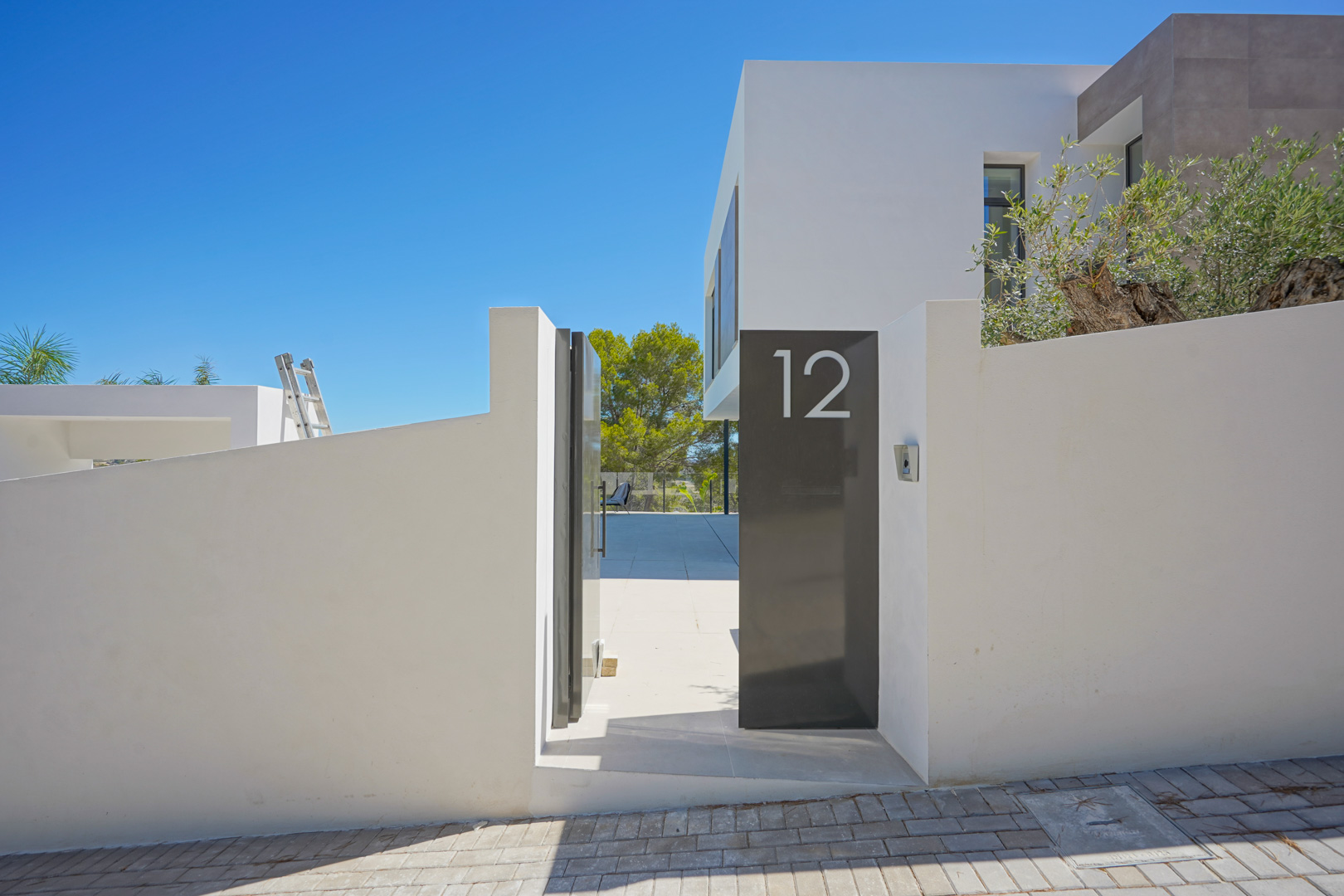 Wunderschöne 4-Zimmer-Villa mit Meerblick zu verkaufen in Moraira Benimeit