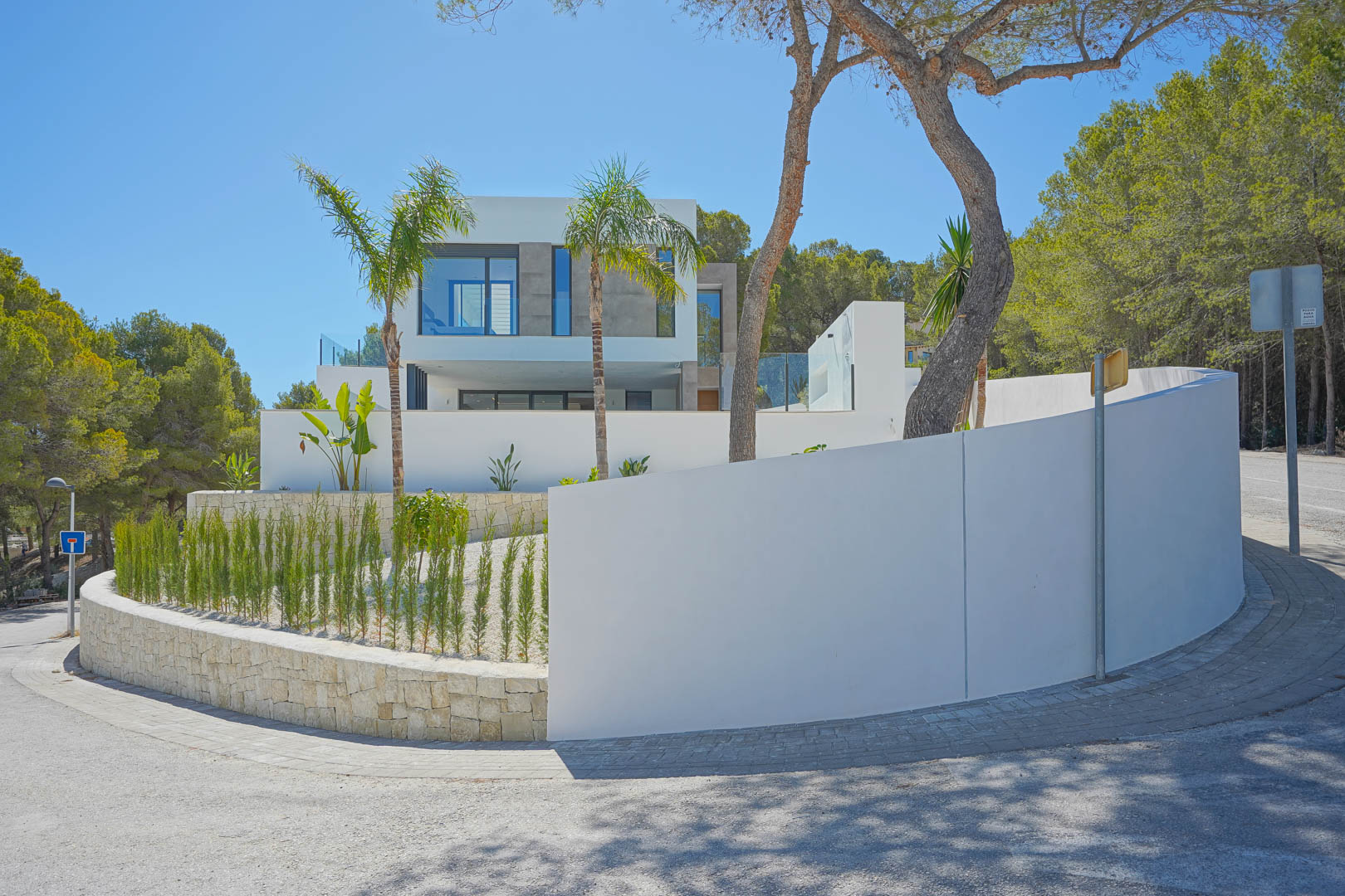 Wunderschöne 4-Zimmer-Villa mit Meerblick zu verkaufen in Moraira Benimeit