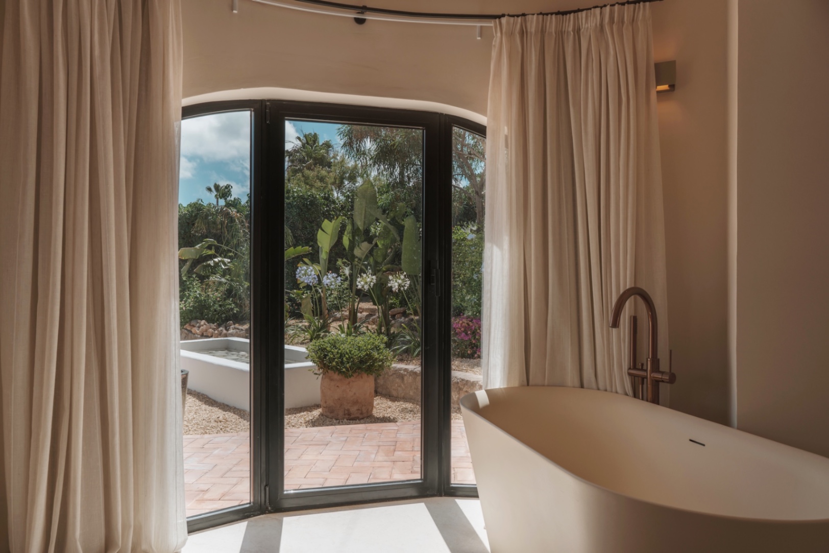 Luxury traditionnal 4 bed villa with Panoramic views for sale In Javea Arenal