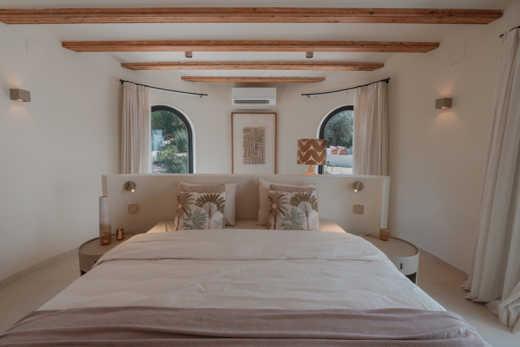 Luxury traditionnal 4 bed villa with Panoramic views for sale In Javea Arenal