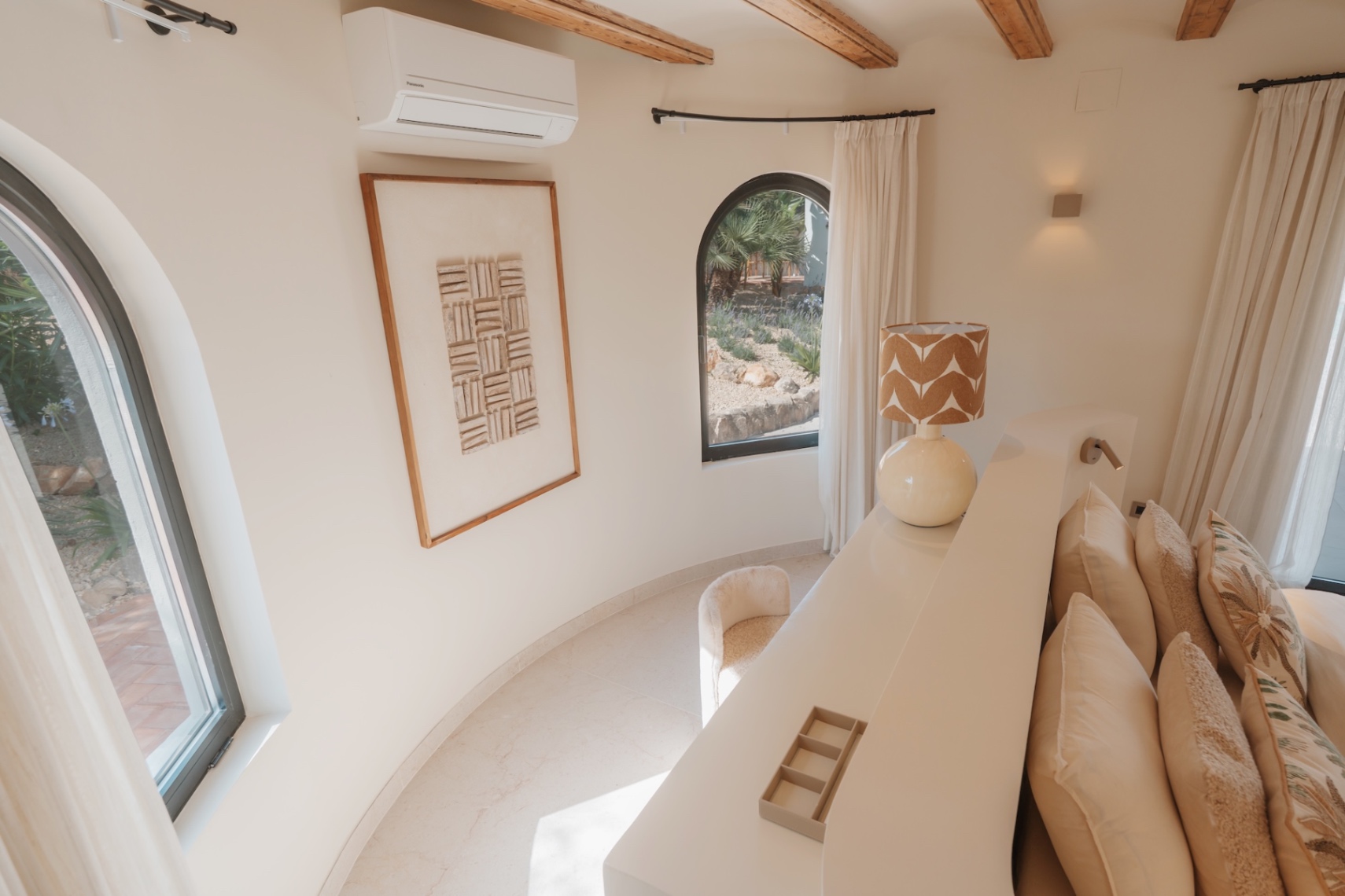Luxury traditionnal 4 bed villa with Panoramic views for sale In Javea Arenal