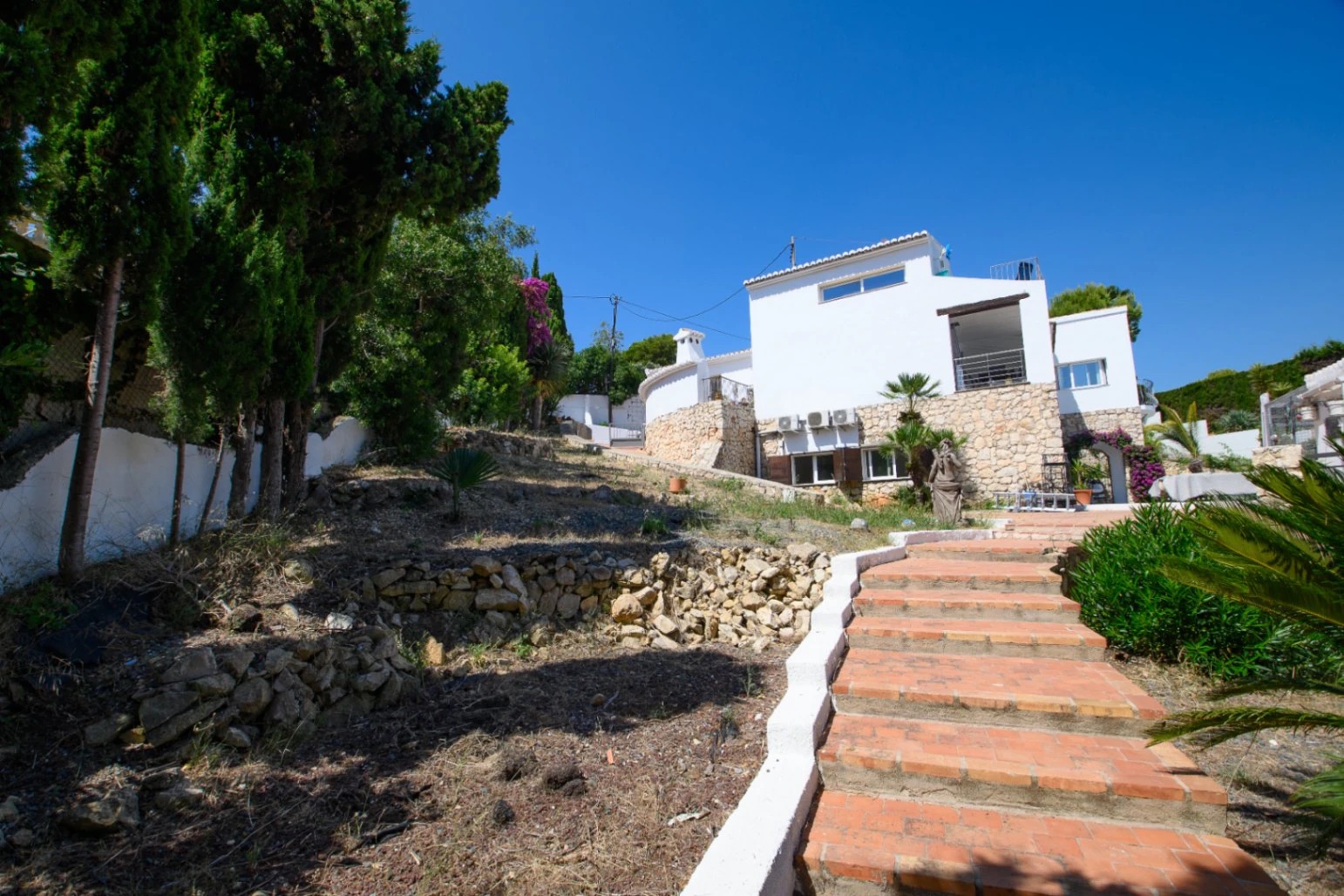 Willa z 5 sypialniami z widokiem na morze na sprzedaż w Javea Granadella