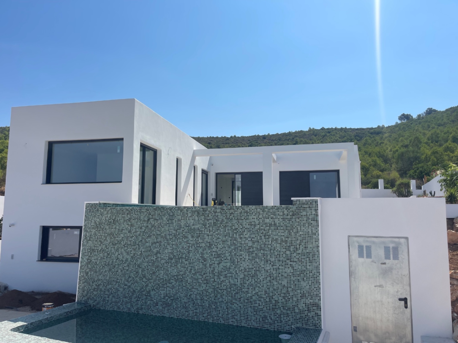 Villa de luxe avec 4 chambres et vues panoramiques à vendre à Javea