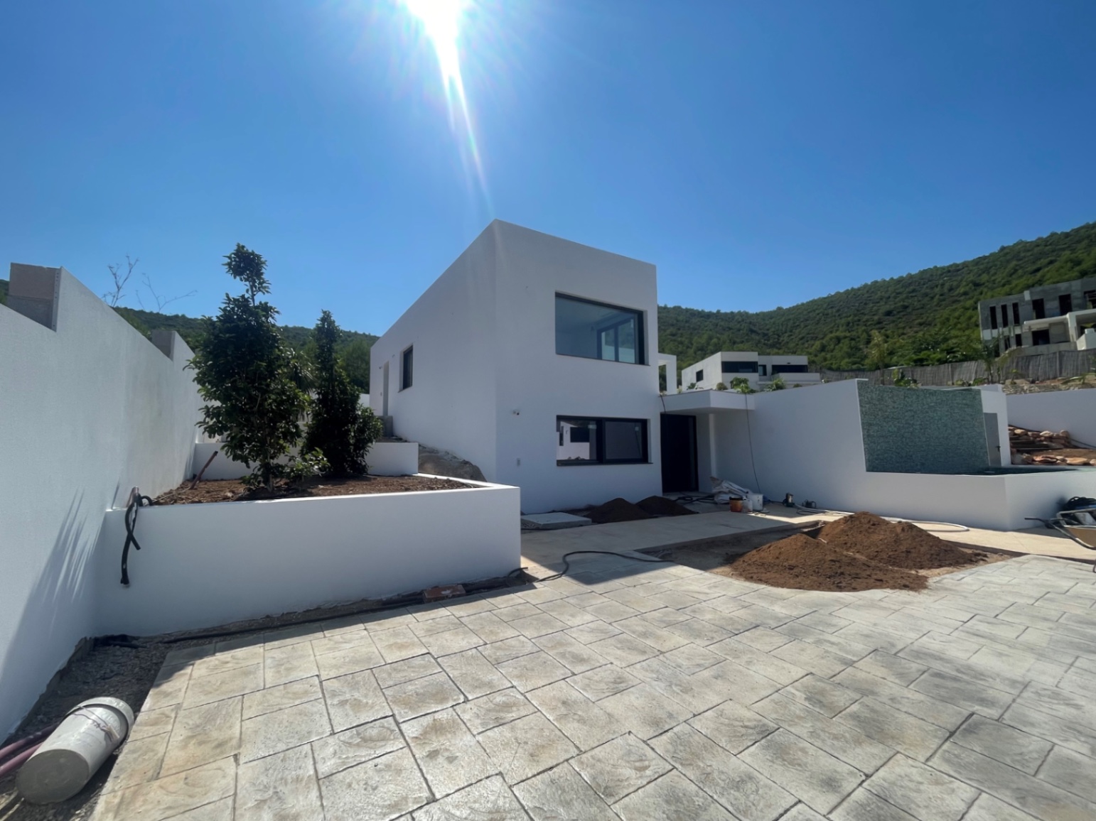 Villa de luxe avec 4 chambres et vues panoramiques à vendre à Javea