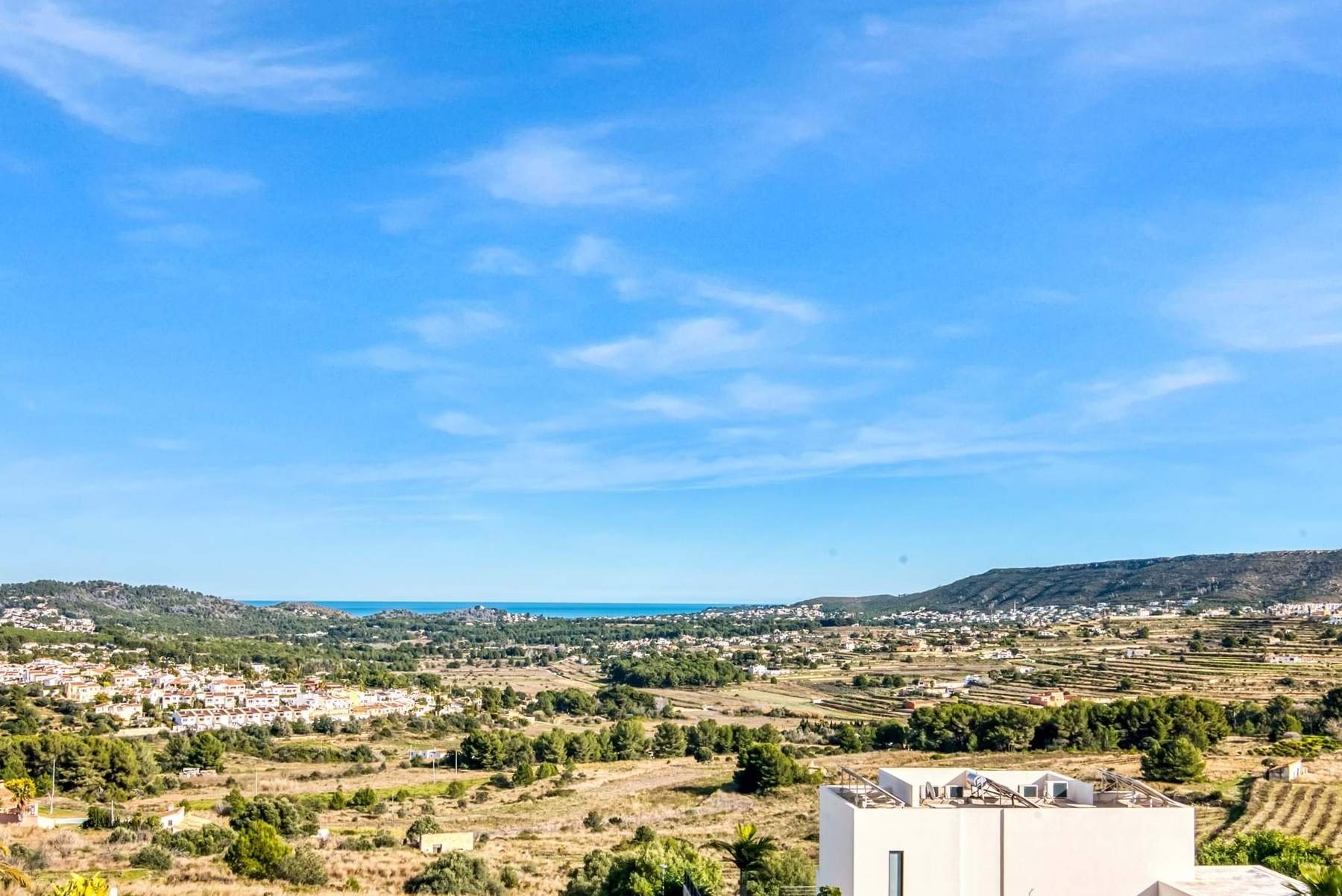 Retraite Méditerranéenne de 3 Chambres avec Vues sur la Mer et les Montagnes — Jávea