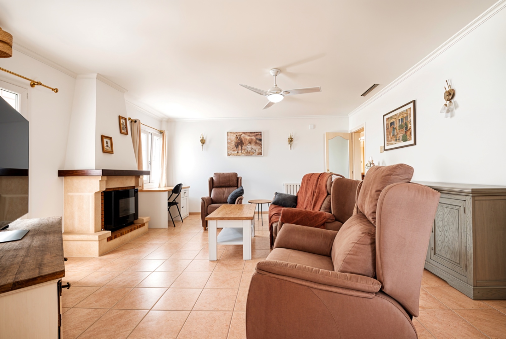Retraite Méditerranéenne de 3 Chambres avec Vues sur la Mer et les Montagnes — Jávea