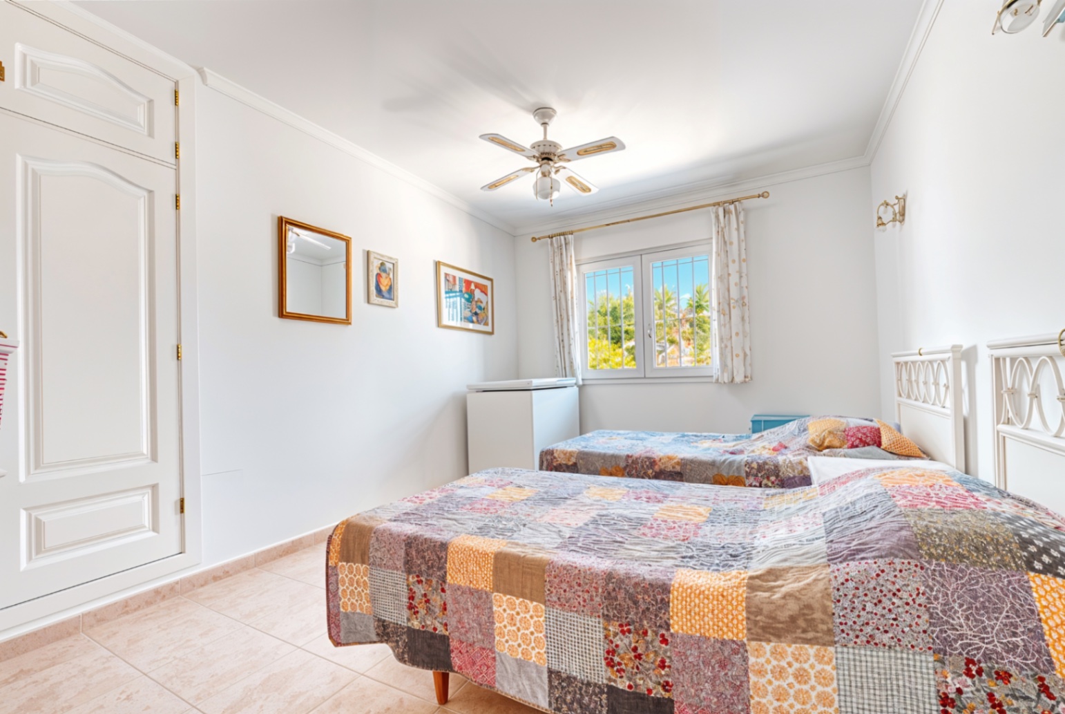 Retraite Méditerranéenne de 3 Chambres avec Vues sur la Mer et les Montagnes — Jávea