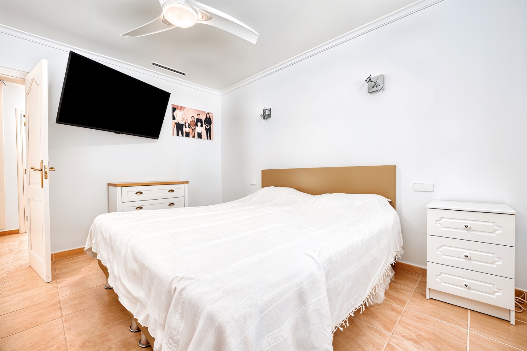 Retraite Méditerranéenne de 3 Chambres avec Vues sur la Mer et les Montagnes — Jávea