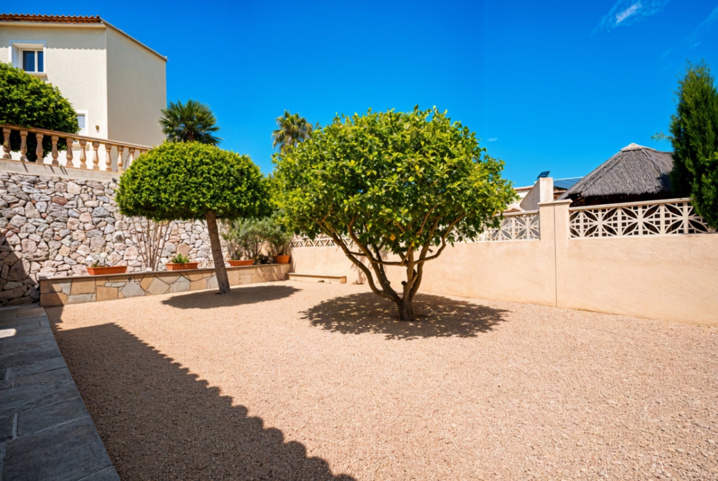 Retraite Méditerranéenne de 3 Chambres avec Vues sur la Mer et les Montagnes — Jávea