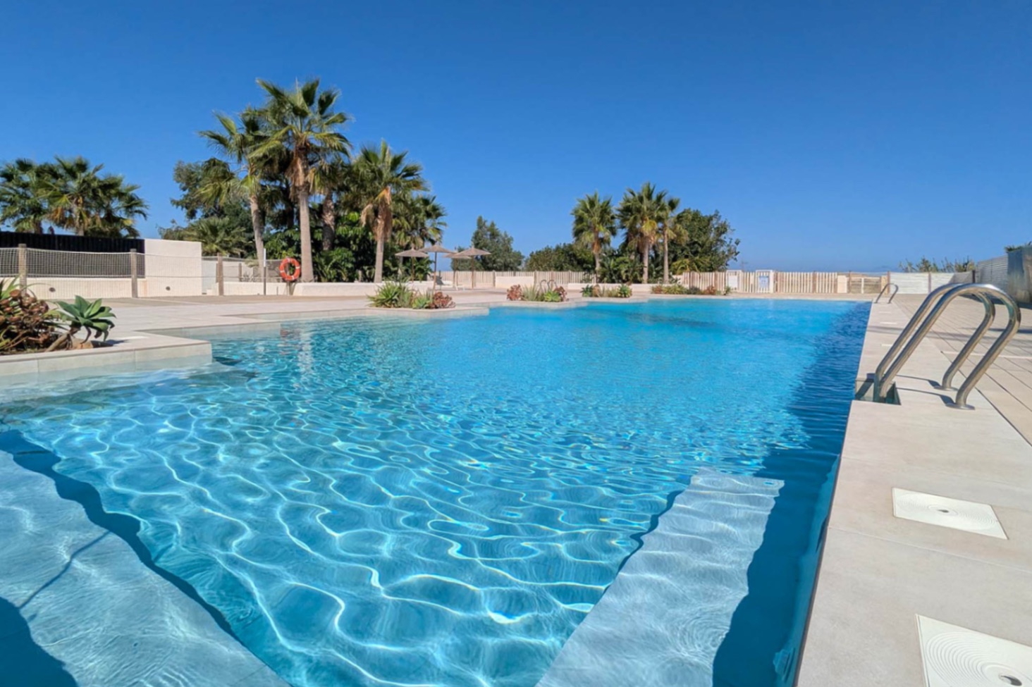 Appartement penthouse de 3 chambres avec vue sur la mer à vendre à Denia