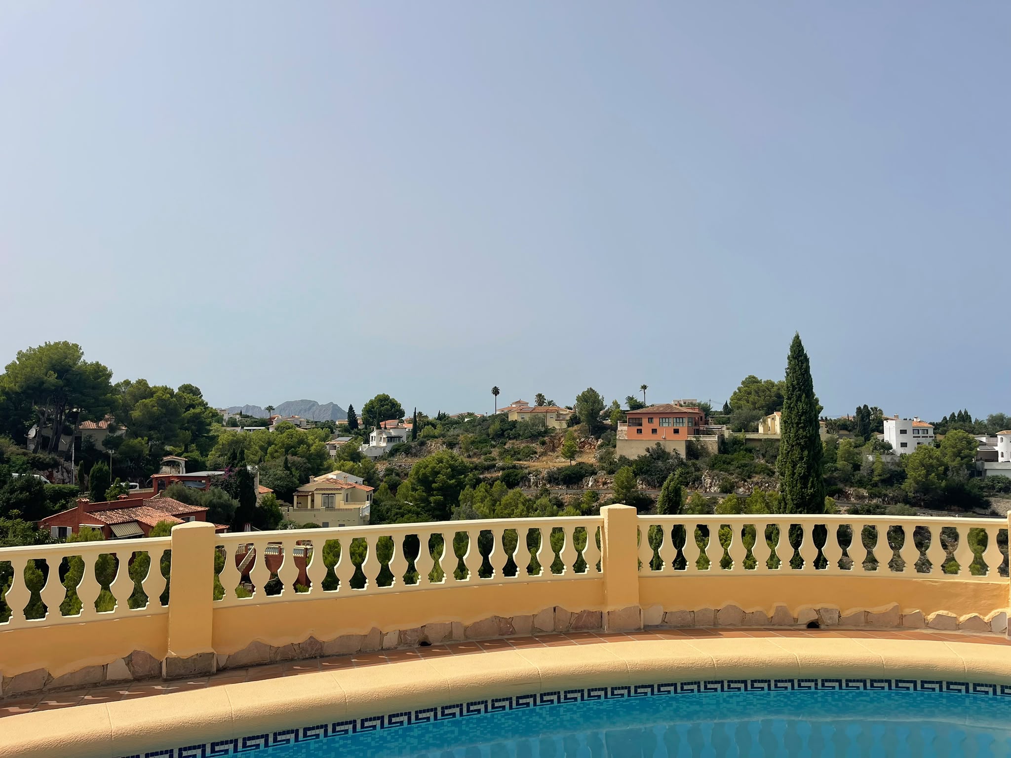 Villa traditionnelle de 3 chambres avec vue sur mer à vendre à Denia la Pedrera