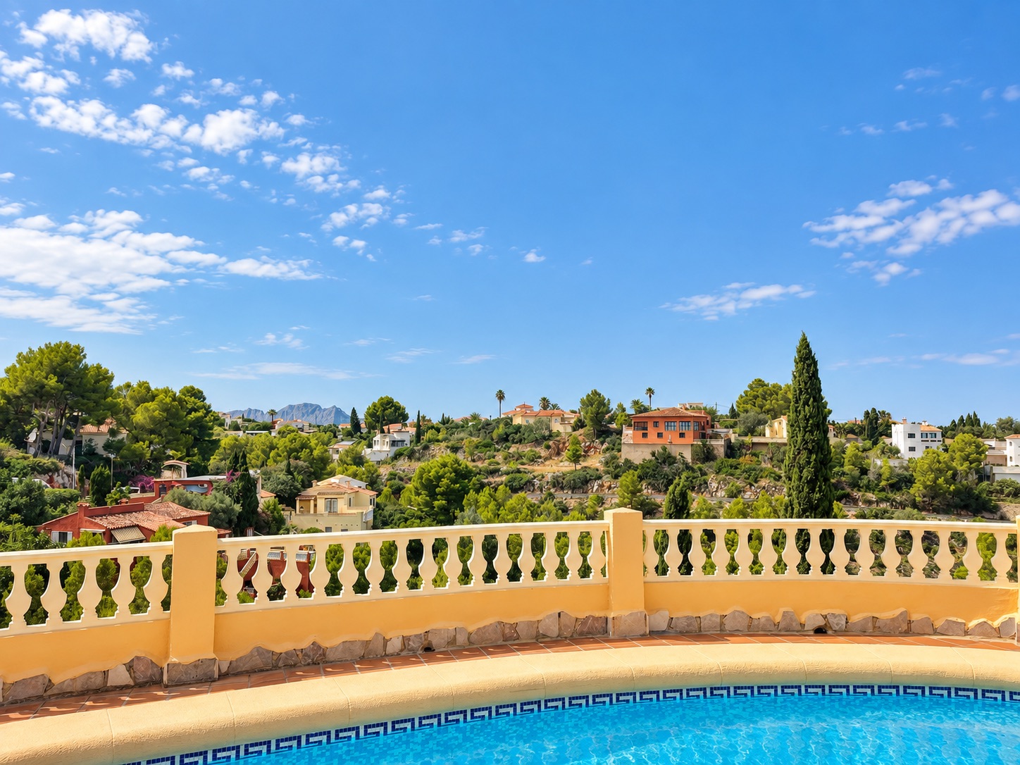 Traditionnal 3 bed villa with sea view for sale in Denia la Pedrera