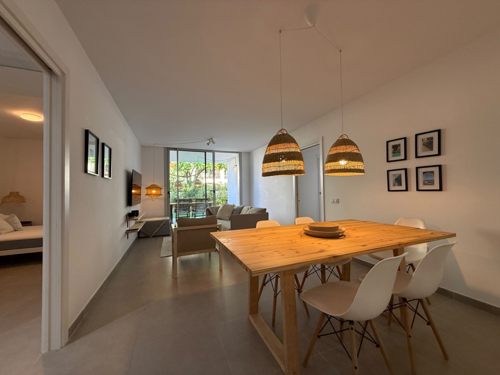 Àtic contemporani a la planta baixa amb jardí privat, Jávea