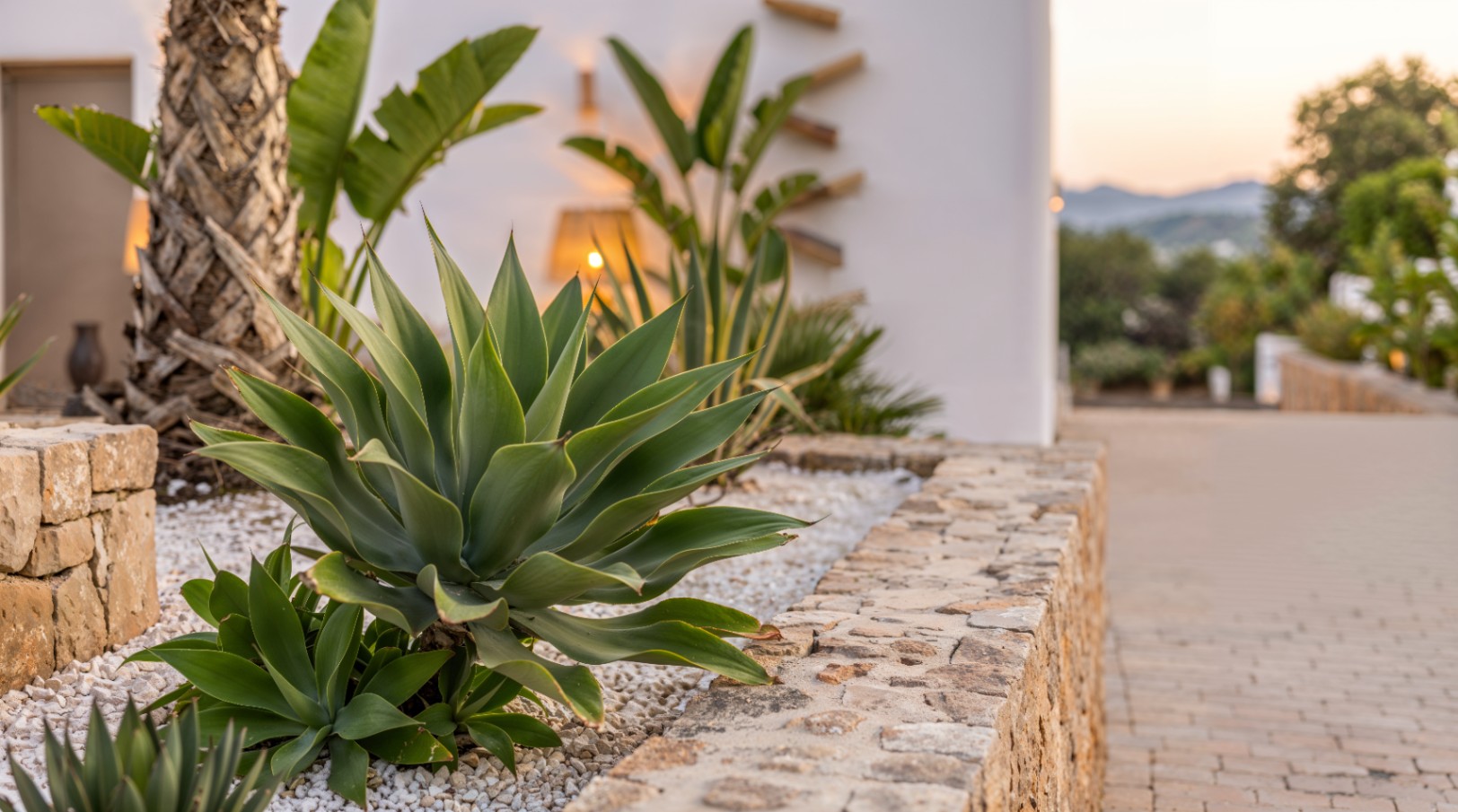 Impresionante villa de 4 dormitorios orientada al sur con vistas abiertas en la codiciada zona de Montgó en Jávea, Montgó - Ermita