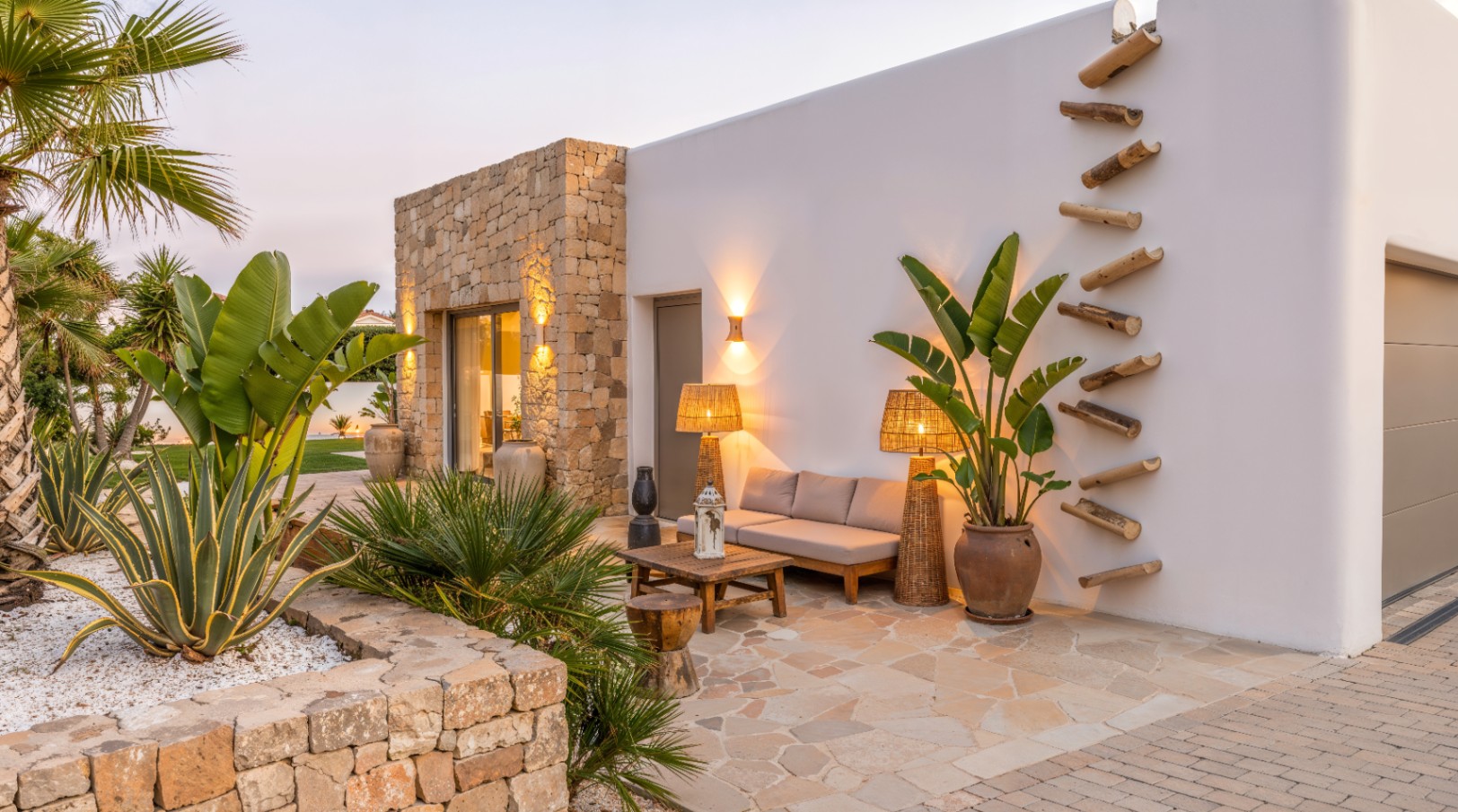 Impresionante villa de 4 dormitorios orientada al sur con vistas abiertas en la codiciada zona de Montgó en Jávea, Montgó - Ermita