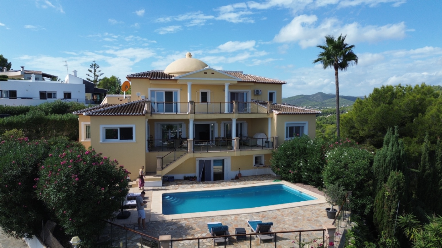 Mediterrane Villa met Panoramisch Zee- en Montgözicht in Jávea