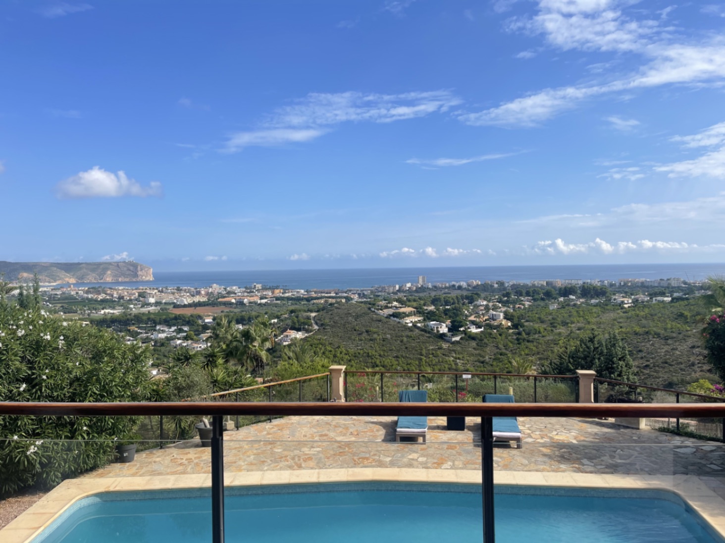 Mediterrane Villa met Panoramisch Zee- en Montgözicht in Jávea